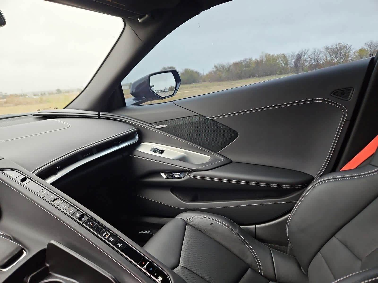 2023 Chevrolet Corvette Stingray 1LT photo 3