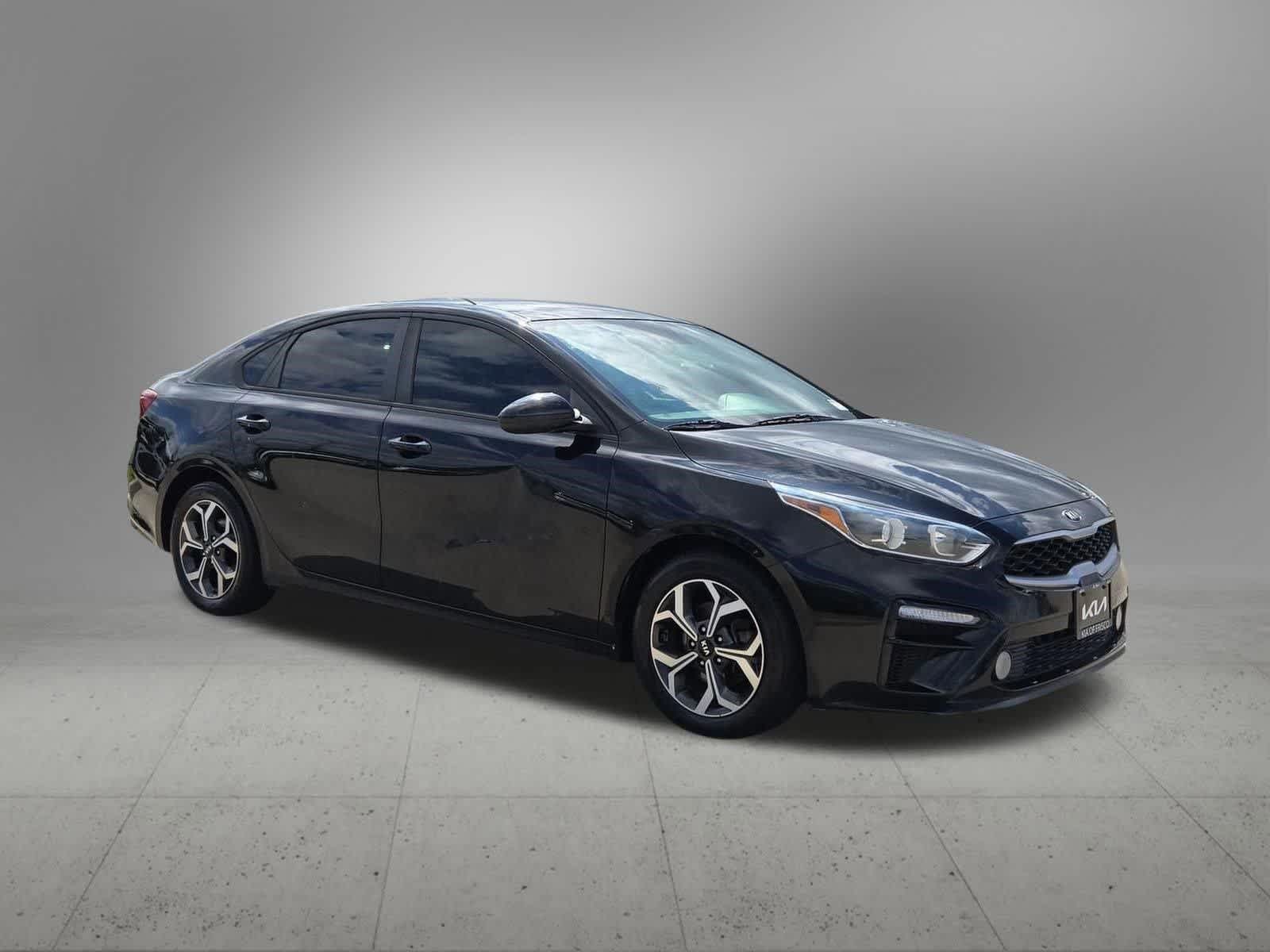 Thumbnail: 2019 Kia Forte - 8
