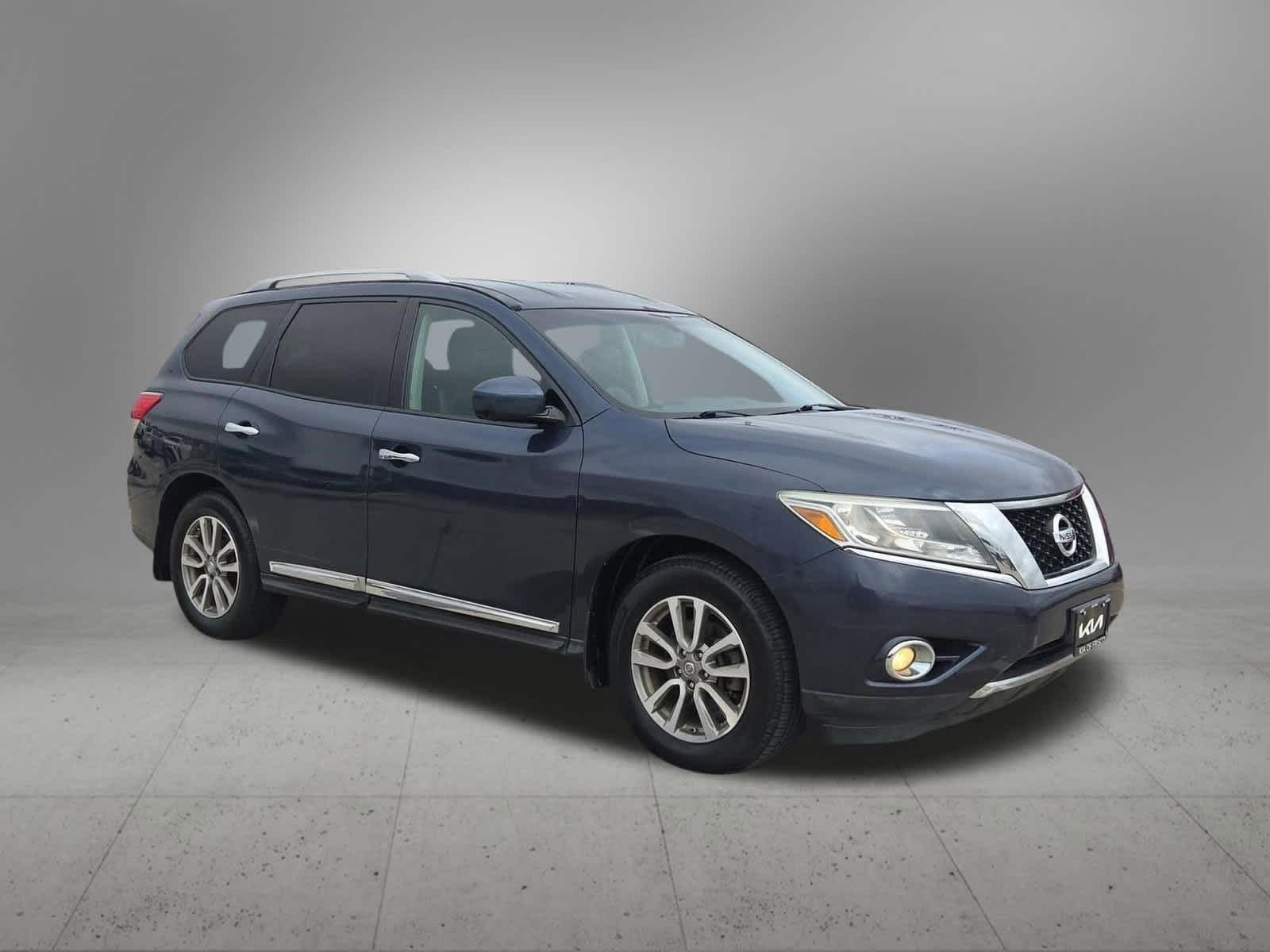 Thumbnail: 2015 Nissan Pathfinder - 8