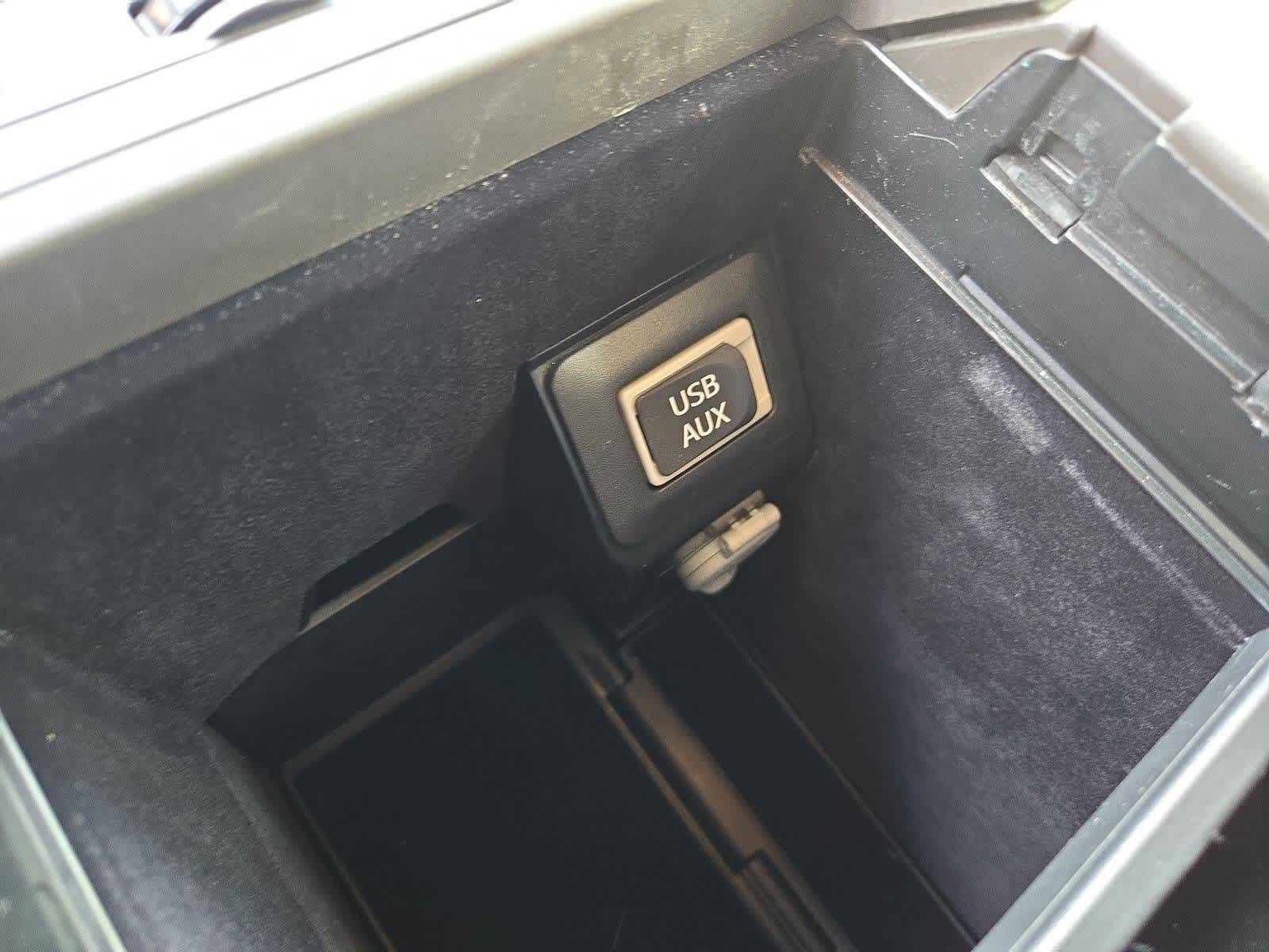 Thumbnail: 2013 Lexus RX - 31