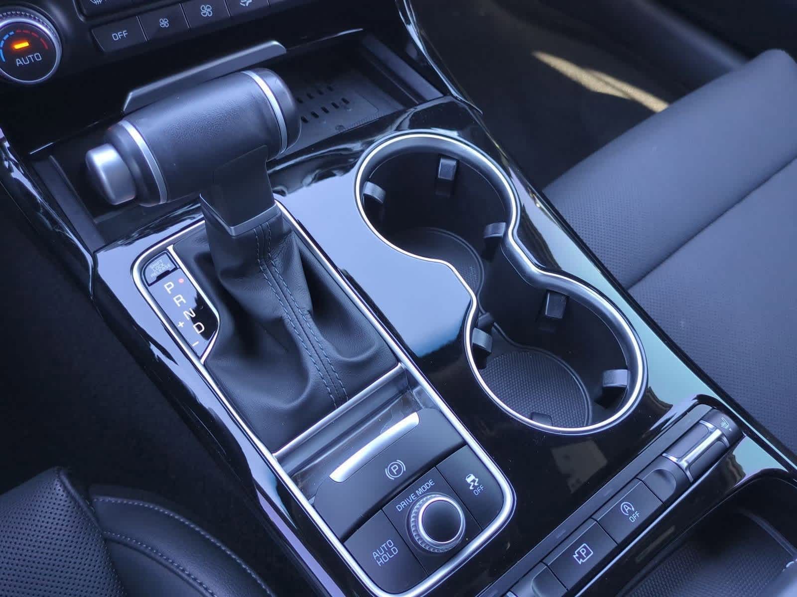 Thumbnail: 2023 Kia Stinger - 32