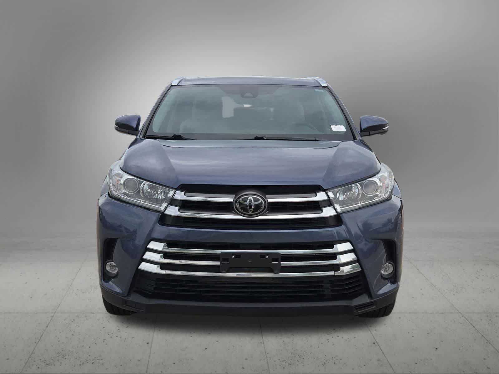 Thumbnail: 2019 Toyota Highlander - 9