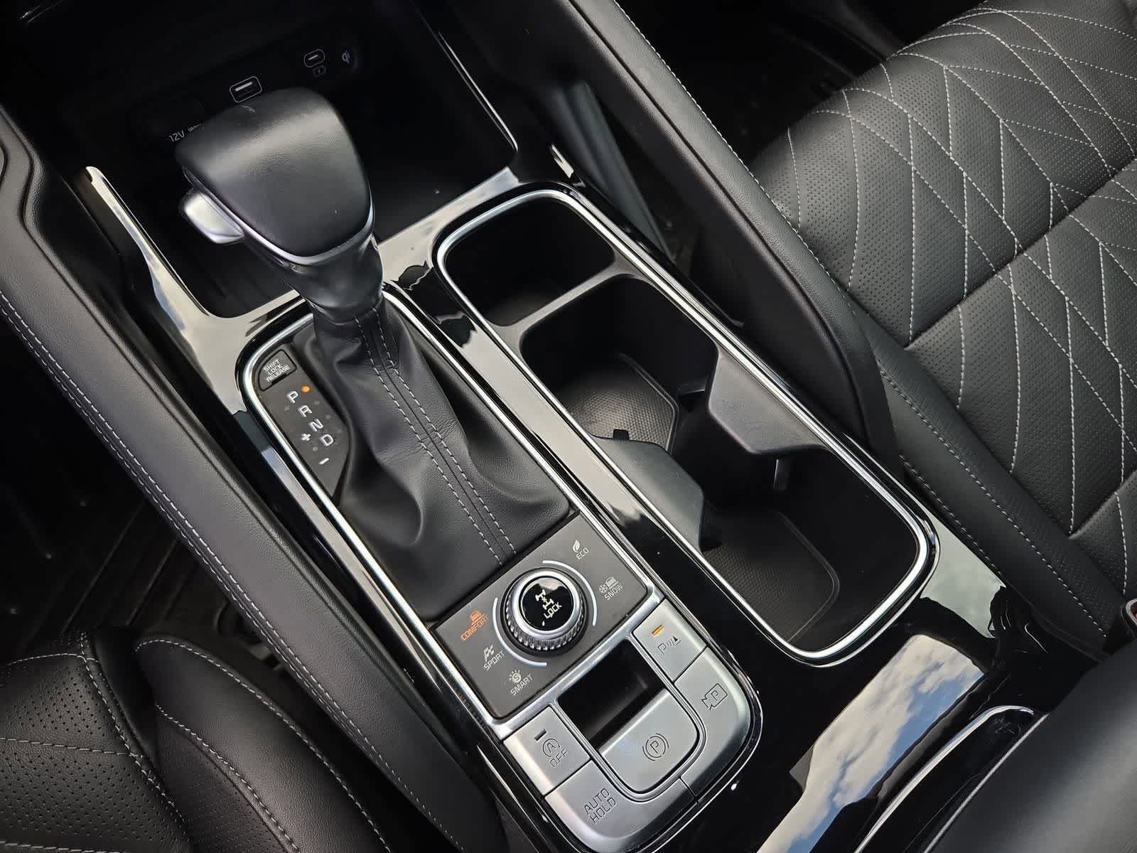 Thumbnail: 2023 Kia Telluride - 32