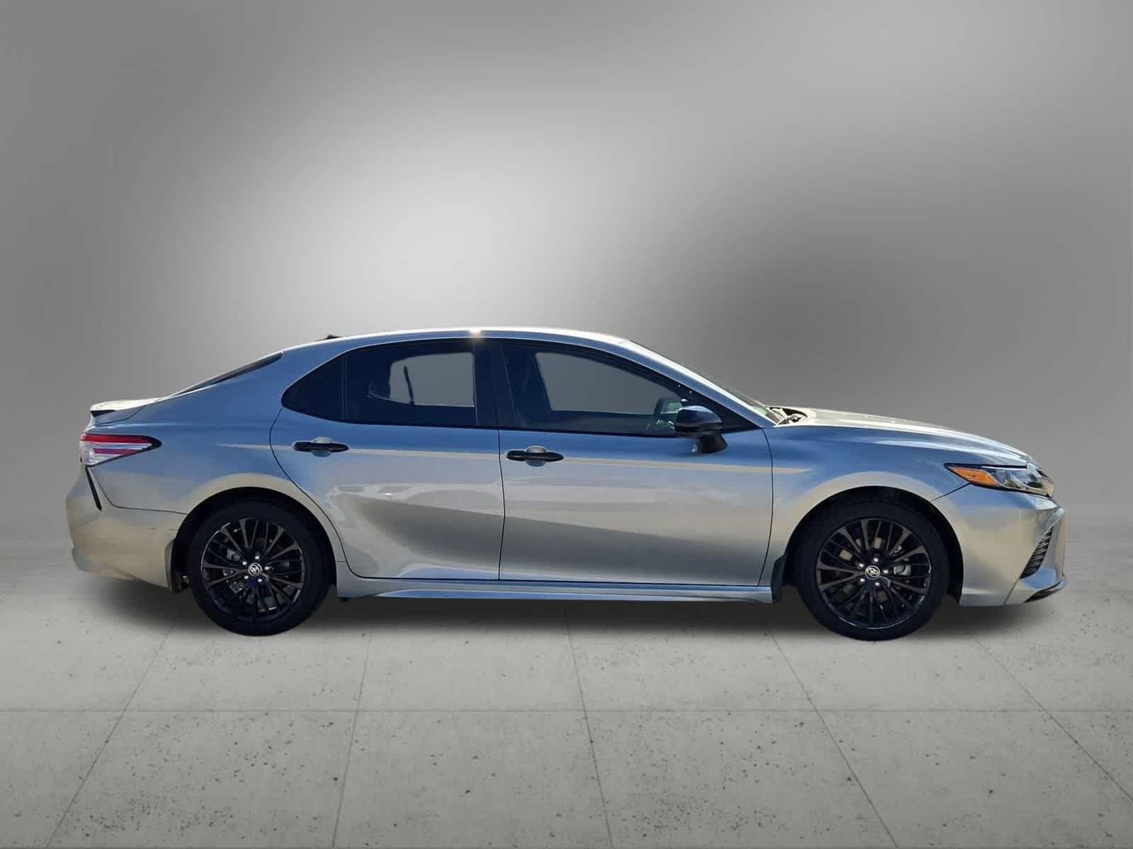 Thumbnail: 2020 Toyota Camry - 7