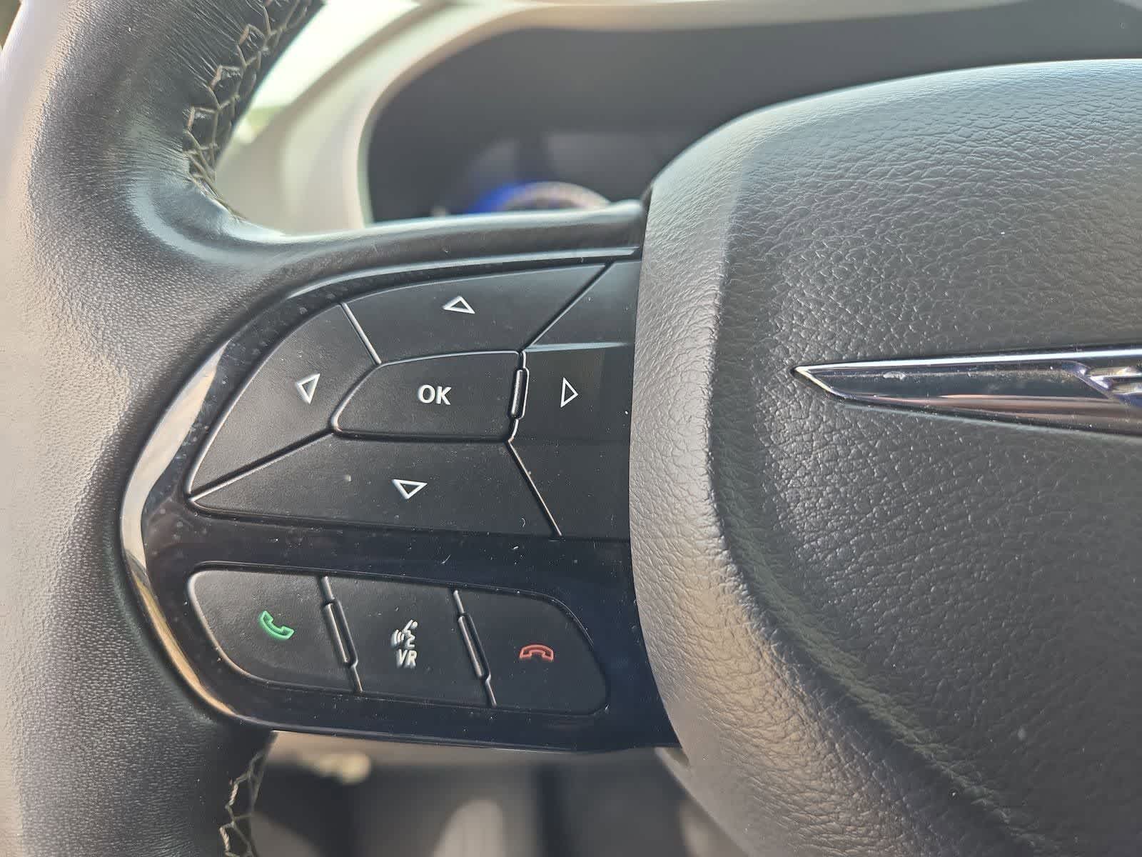 Thumbnail: 2021 Chrysler Pacifica - 21