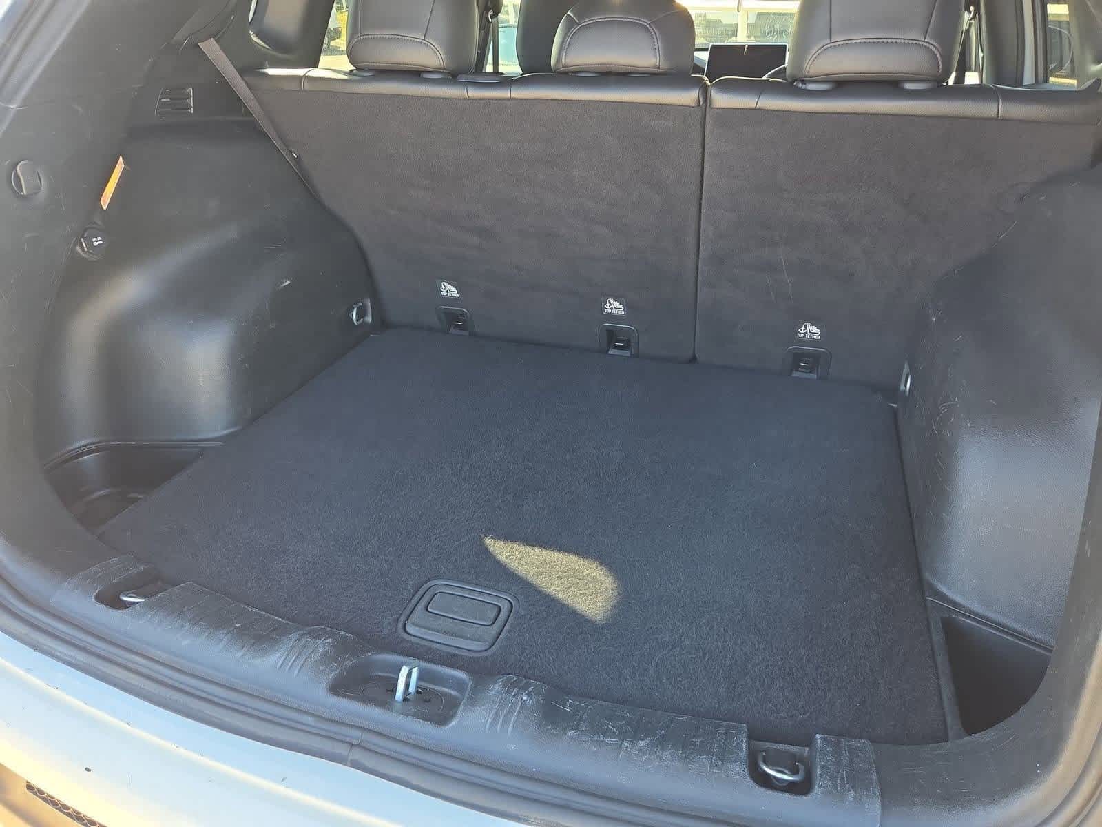 Thumbnail: 2023 Jeep Compass - 32