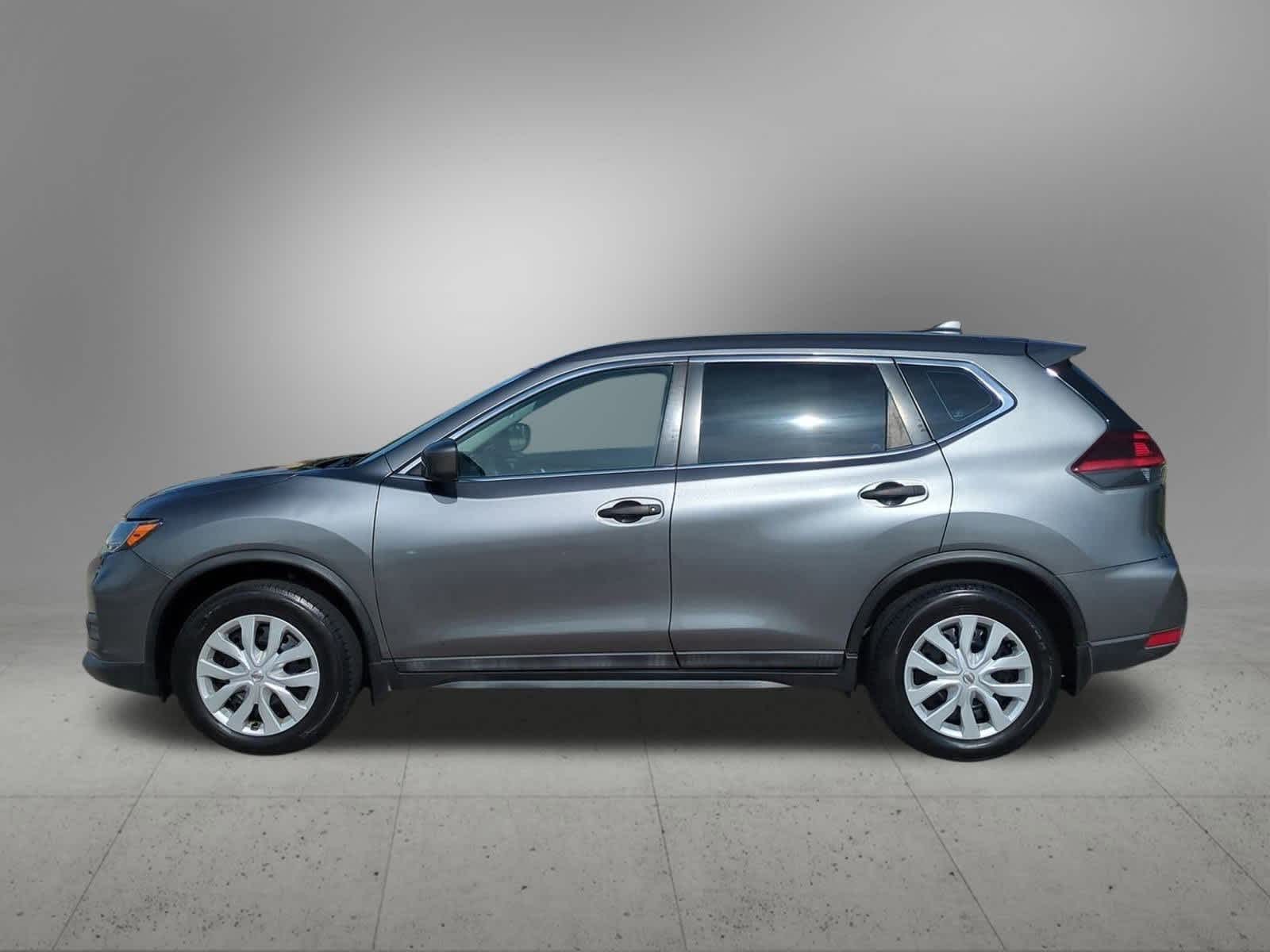 Thumbnail: 2018 Nissan Rogue - 3