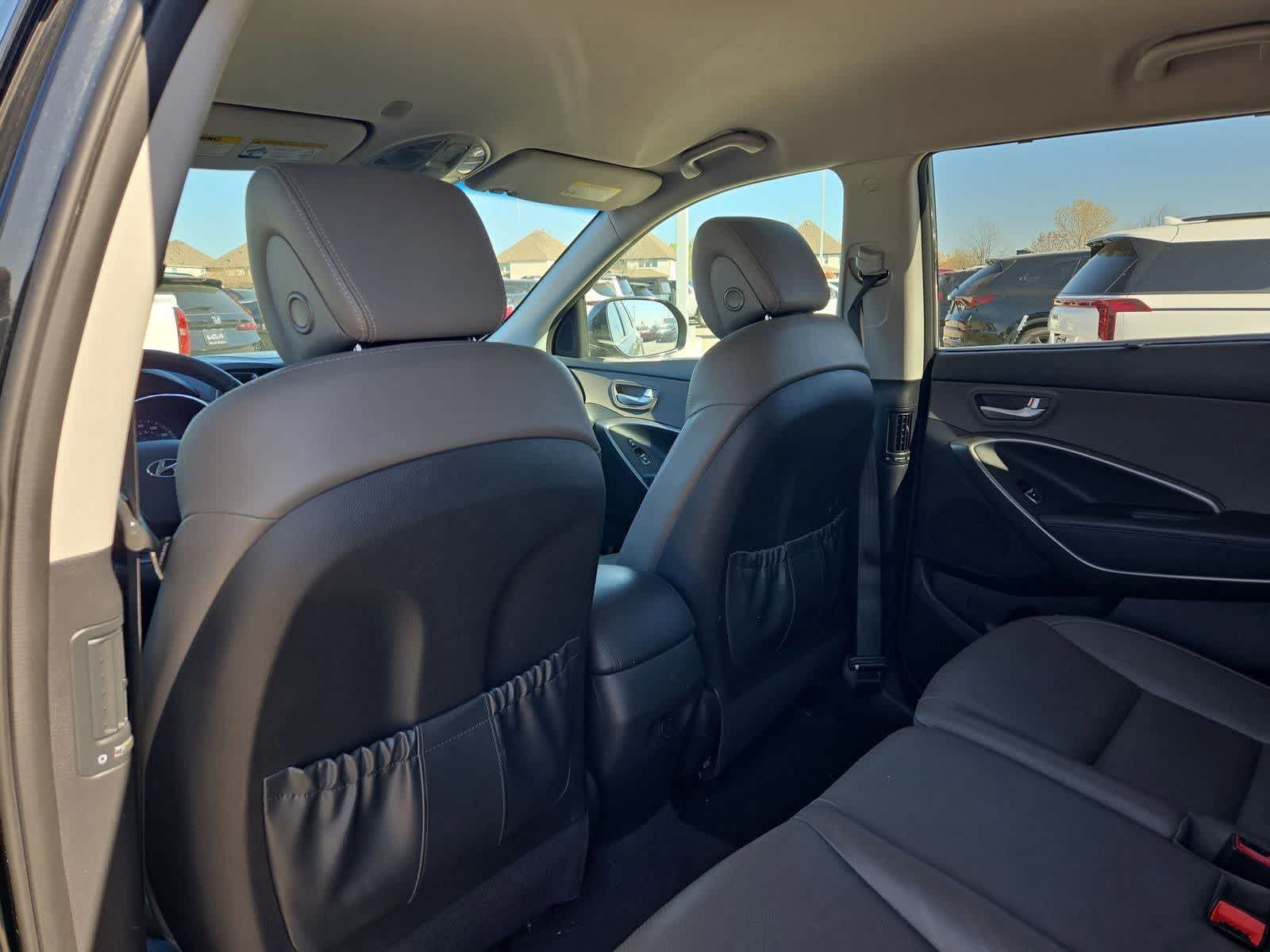 Thumbnail: 2015 Hyundai Santa Fe - 16
