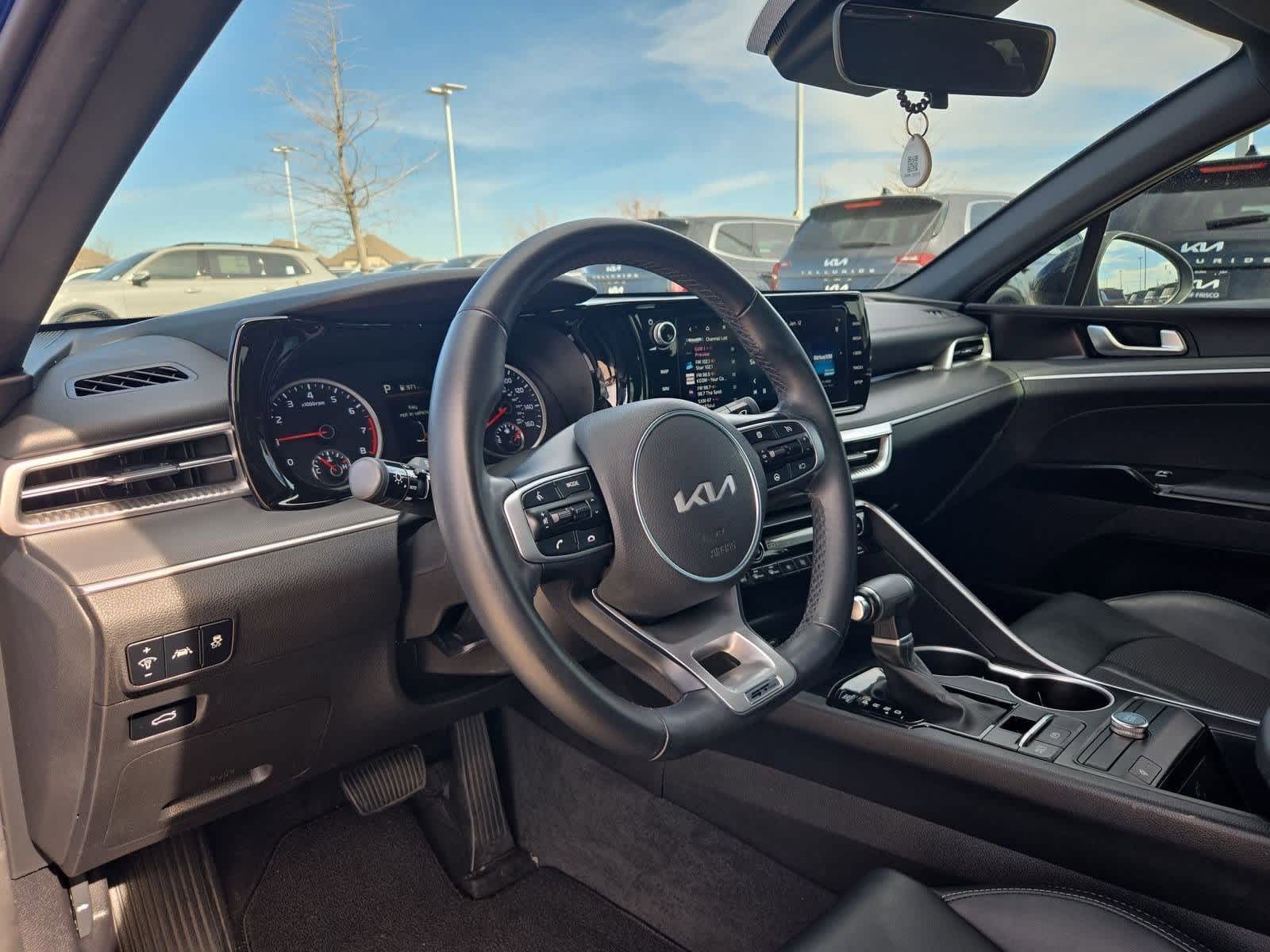 Thumbnail: 2023 Kia K5 - 2