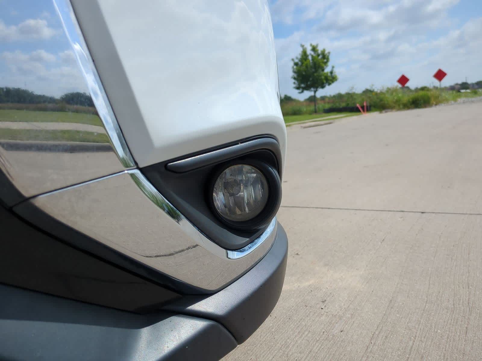 Thumbnail: 2019 Mitsubishi Outlander - 10