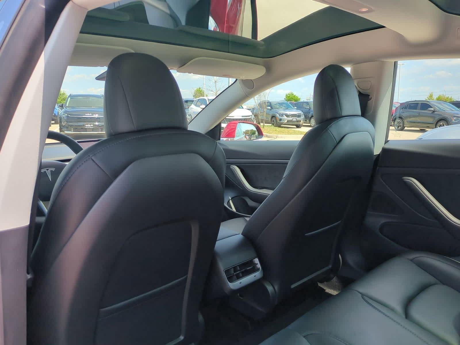 Thumbnail: 2020 Tesla Model 3 - 16