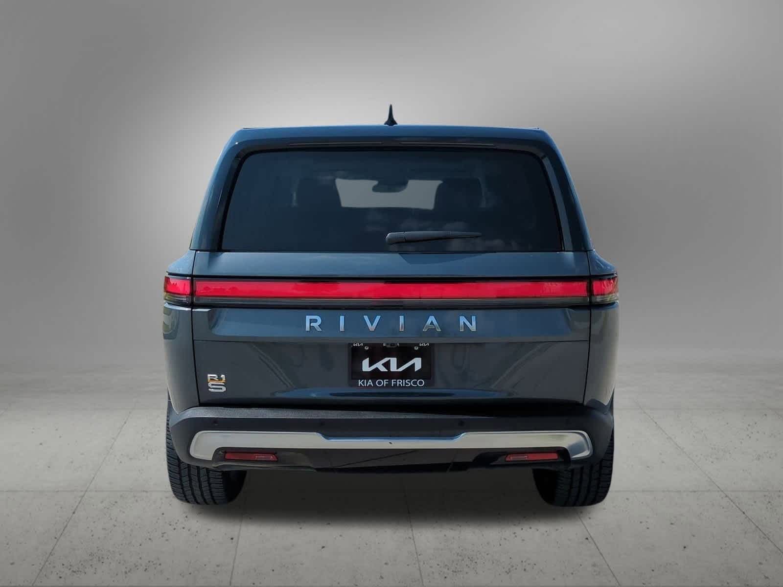 Thumbnail: 2023 Rivian R1S - 5