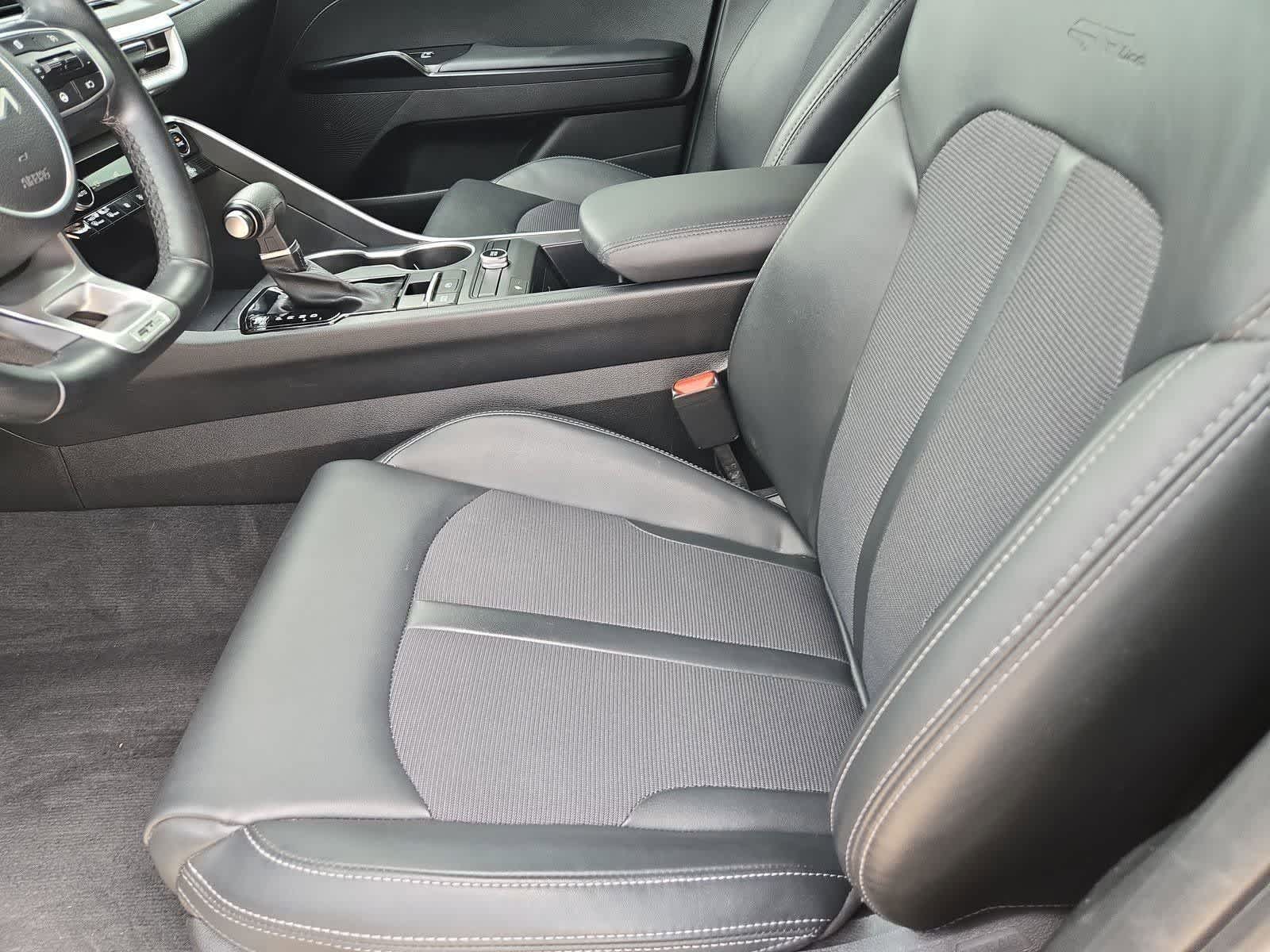 Thumbnail: 2023 Kia K5 - 14