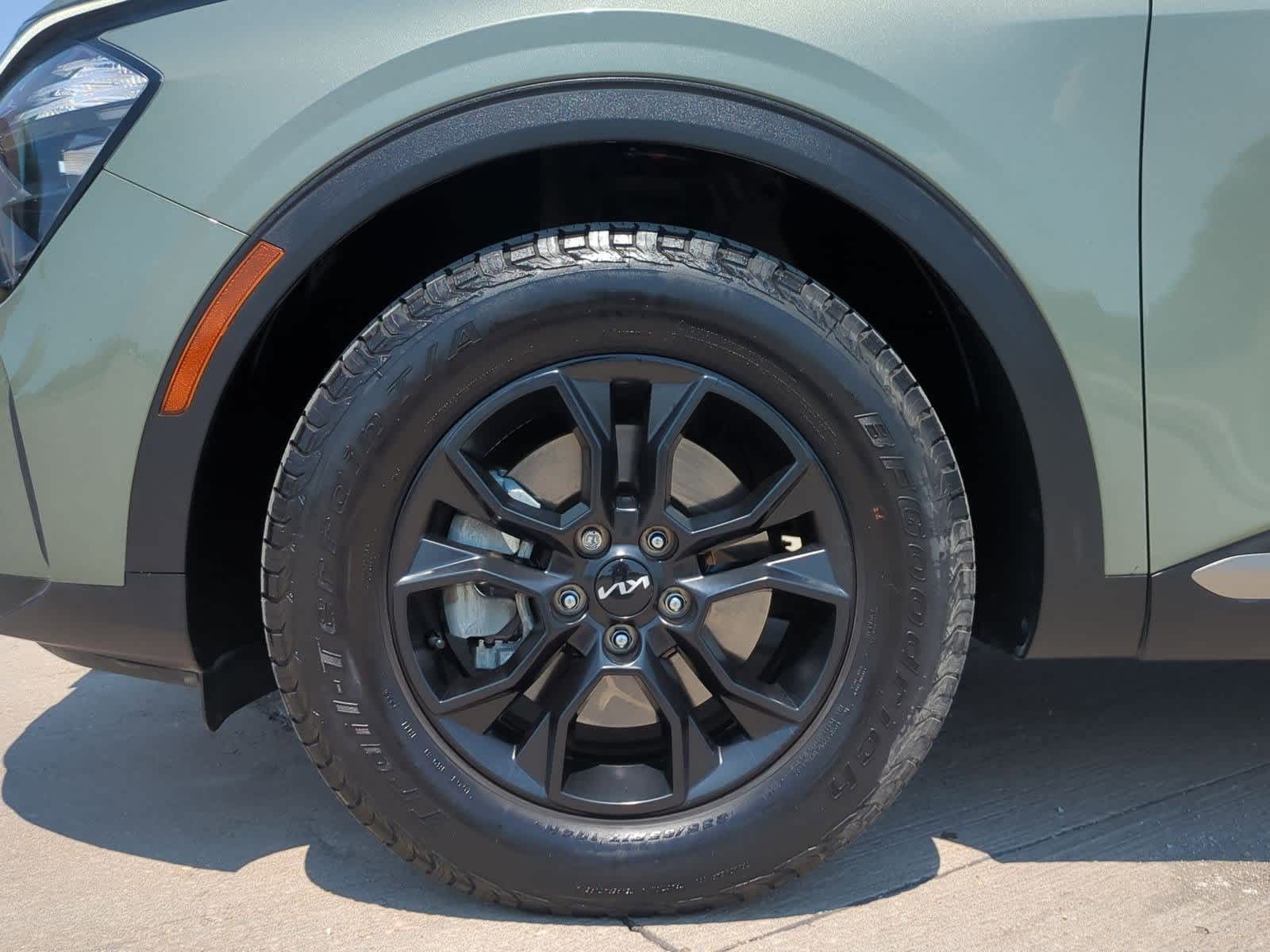Thumbnail: 2023 Kia Sportage - 12