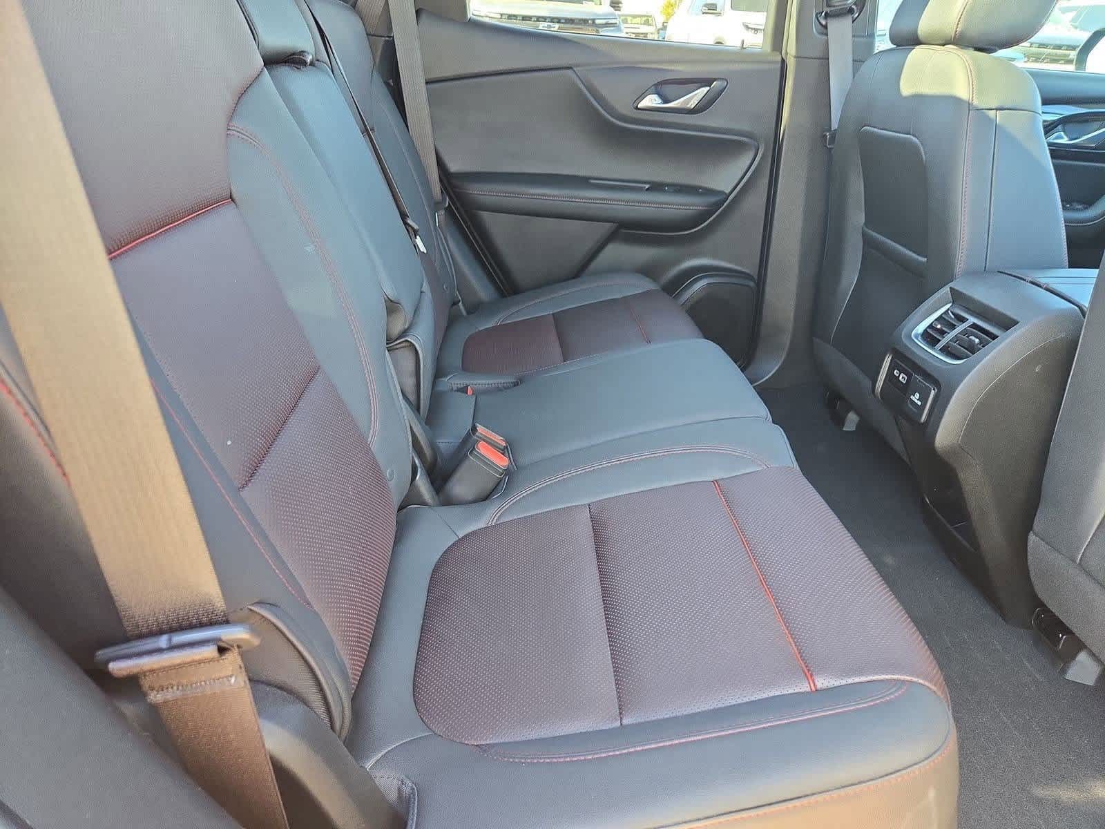 Thumbnail: 2023 Chevrolet Blazer - 21