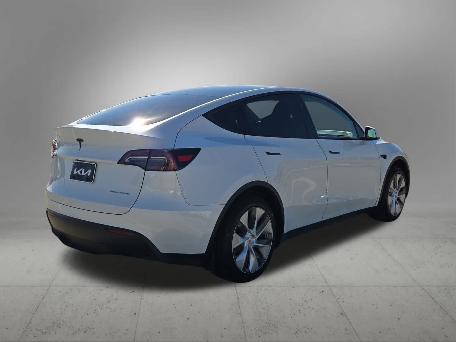 Thumbnail: 2024 Tesla Model Y - 6