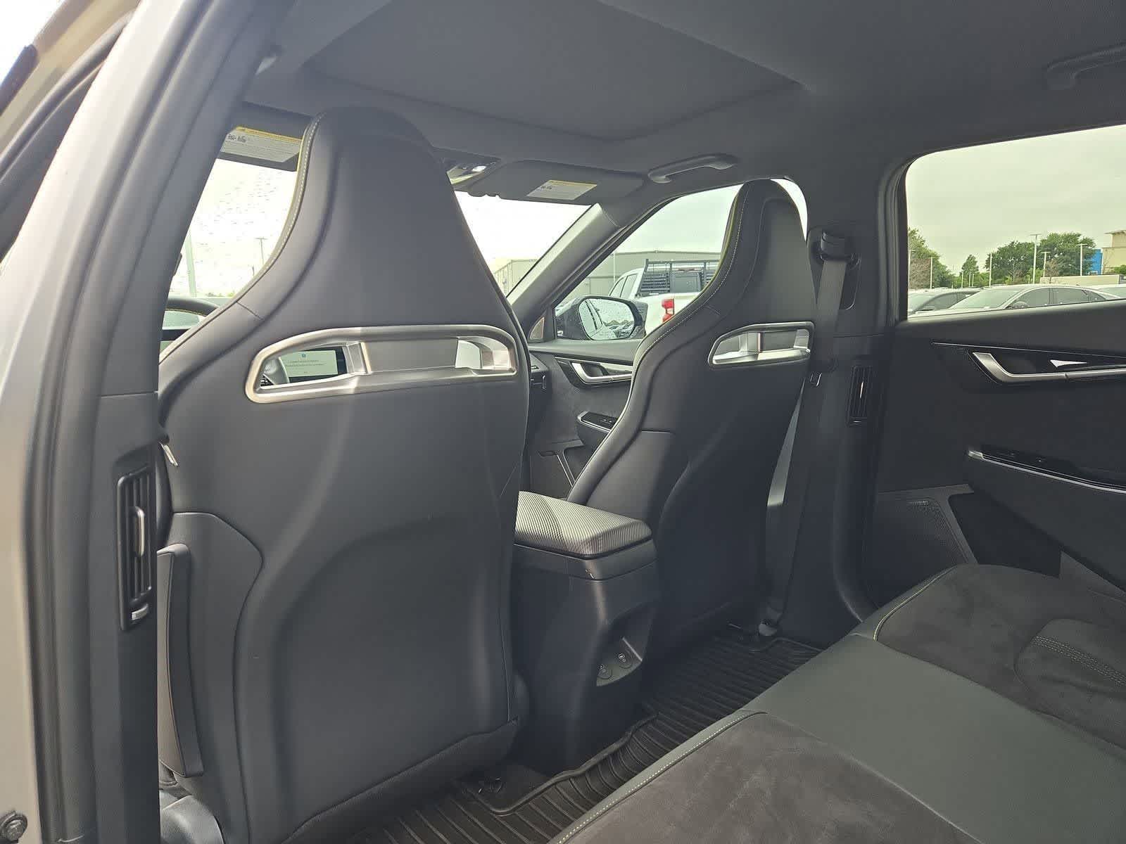 Thumbnail: 2023 Kia EV6 - 17