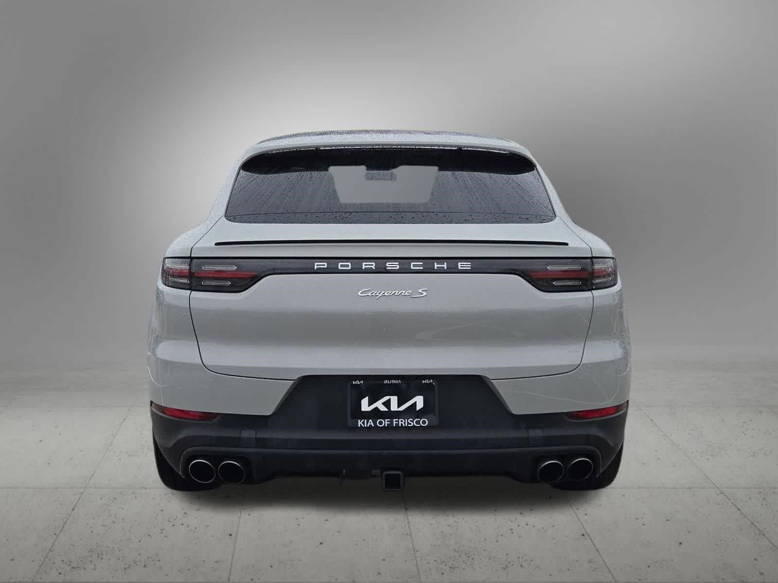 Thumbnail: 2022 Porsche Cayenne - 4