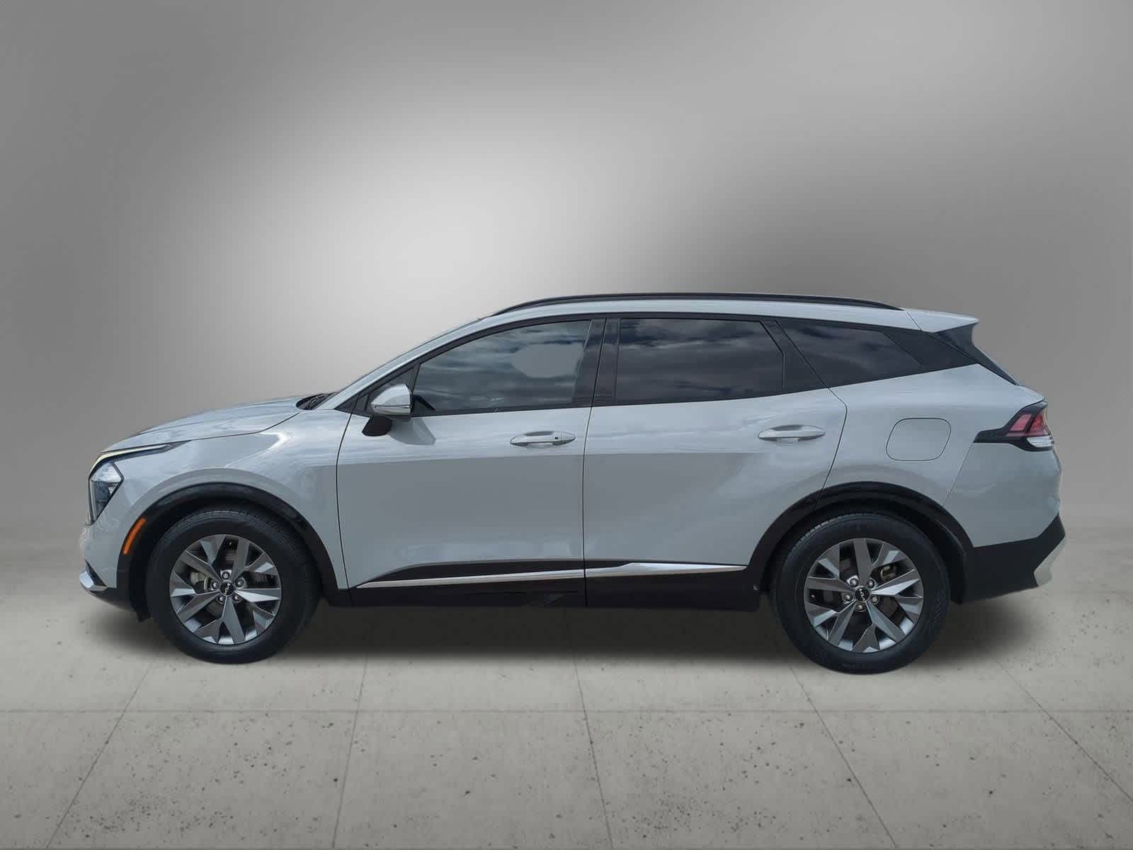 2023 Kia Sportage SX photo 3