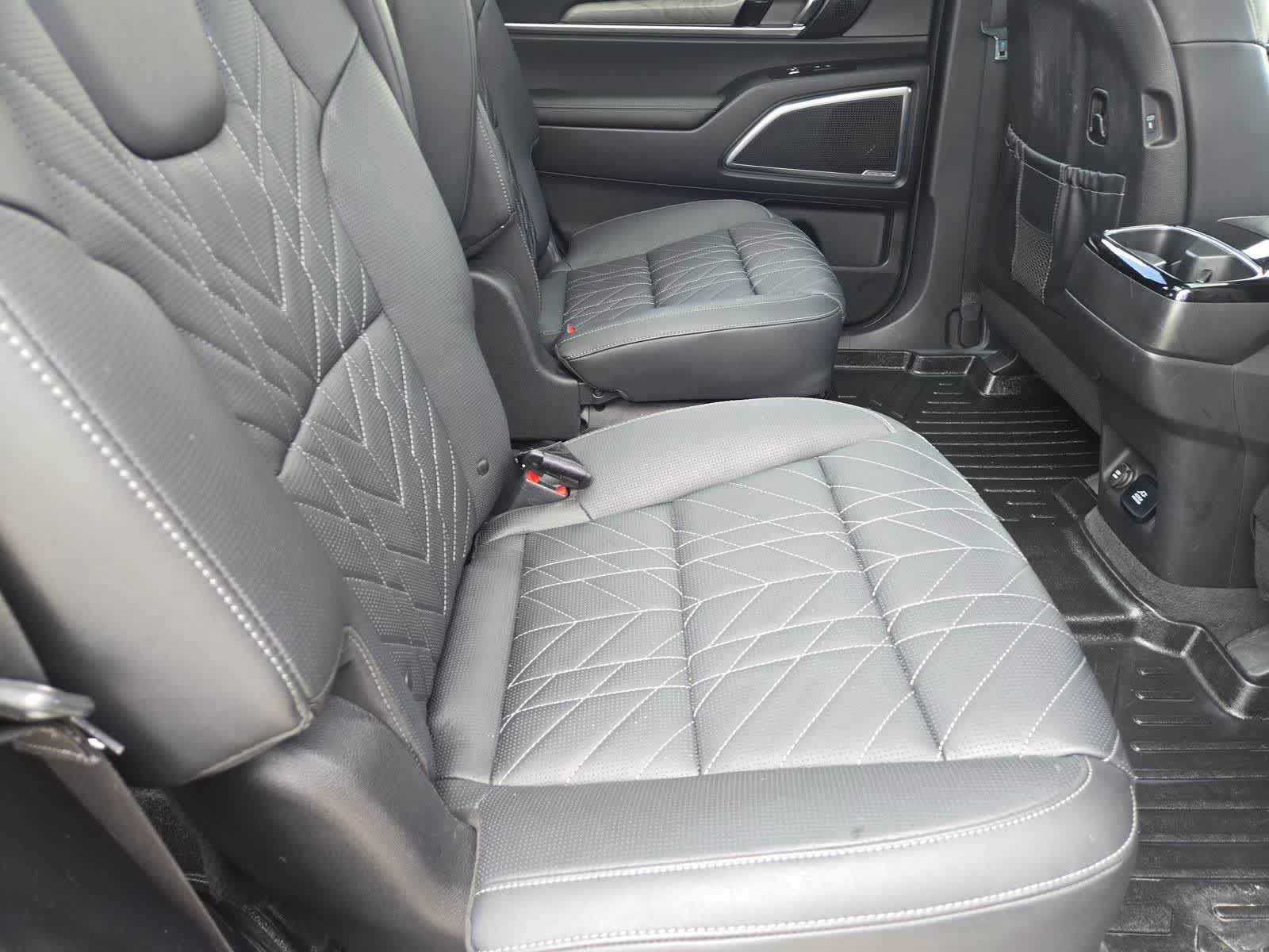 Thumbnail: 2023 Kia Telluride - 19