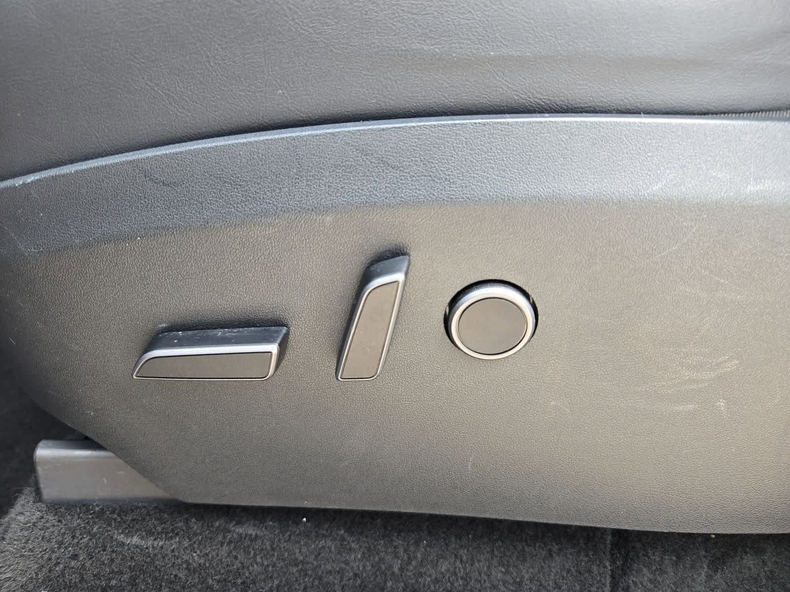 Thumbnail: 2023 Tesla Model Y - 15