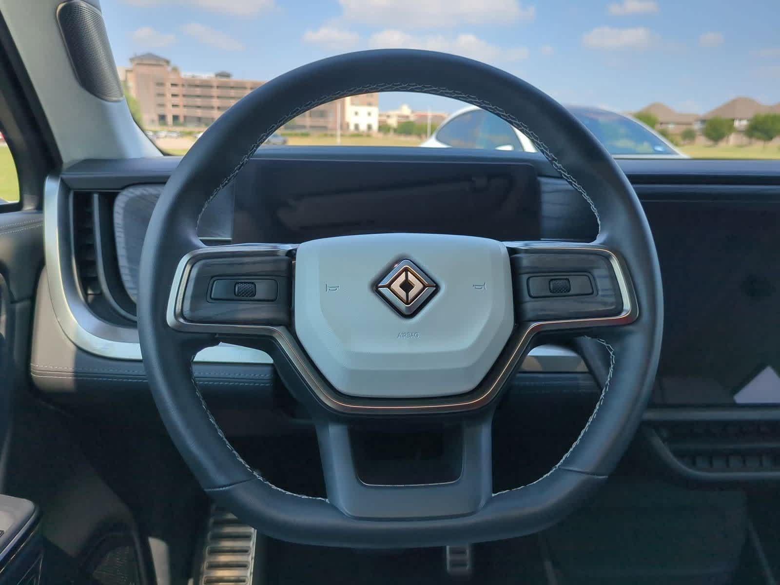 Thumbnail: 2023 Rivian R1S - 20