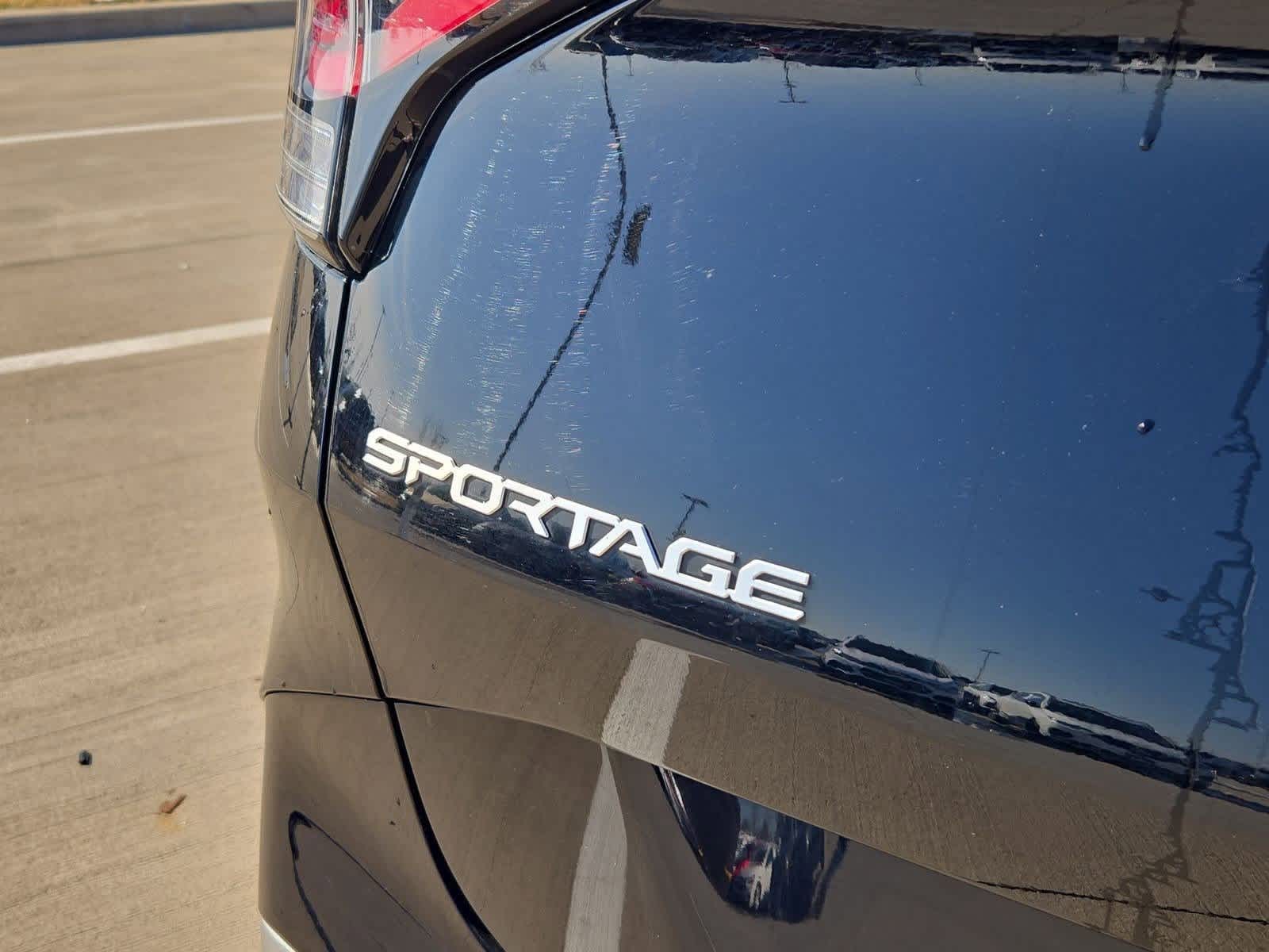 Thumbnail: 2023 Kia Sportage - 11