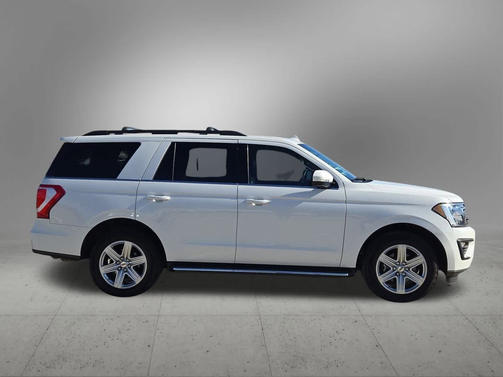 Thumbnail: 2021 Ford Expedition - 10