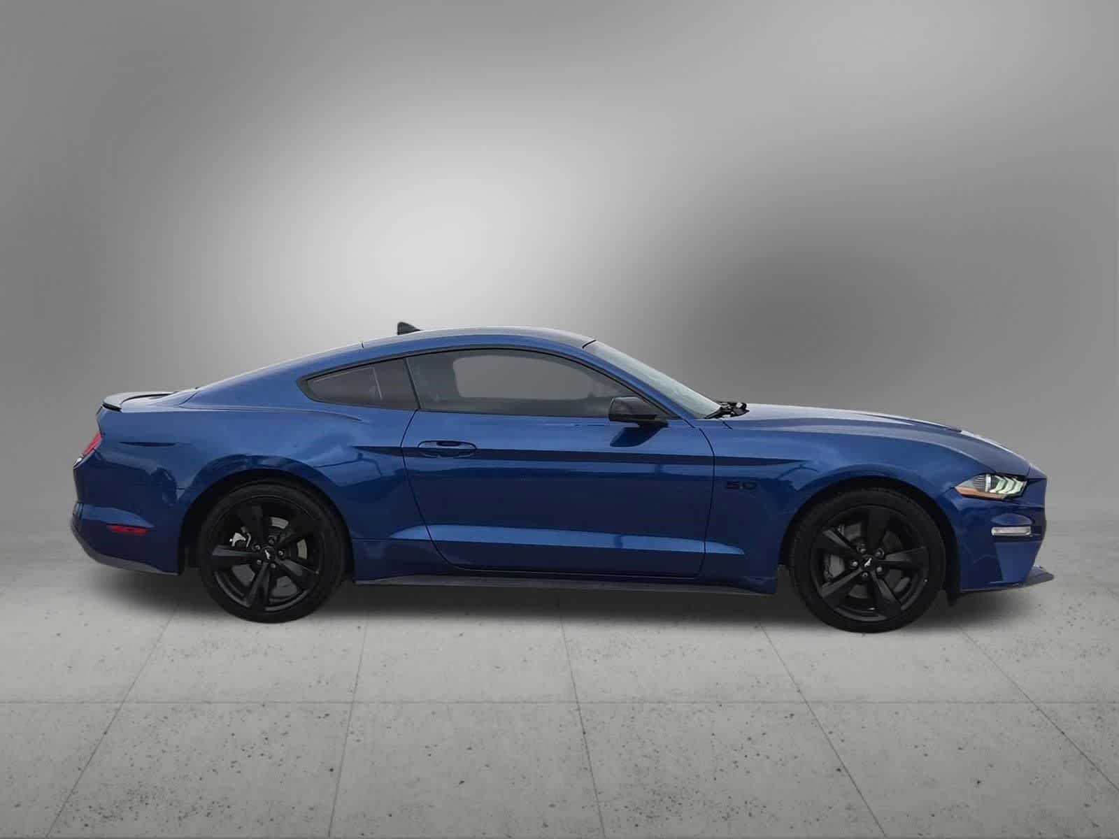 Thumbnail: 2022 Ford Mustang - 7