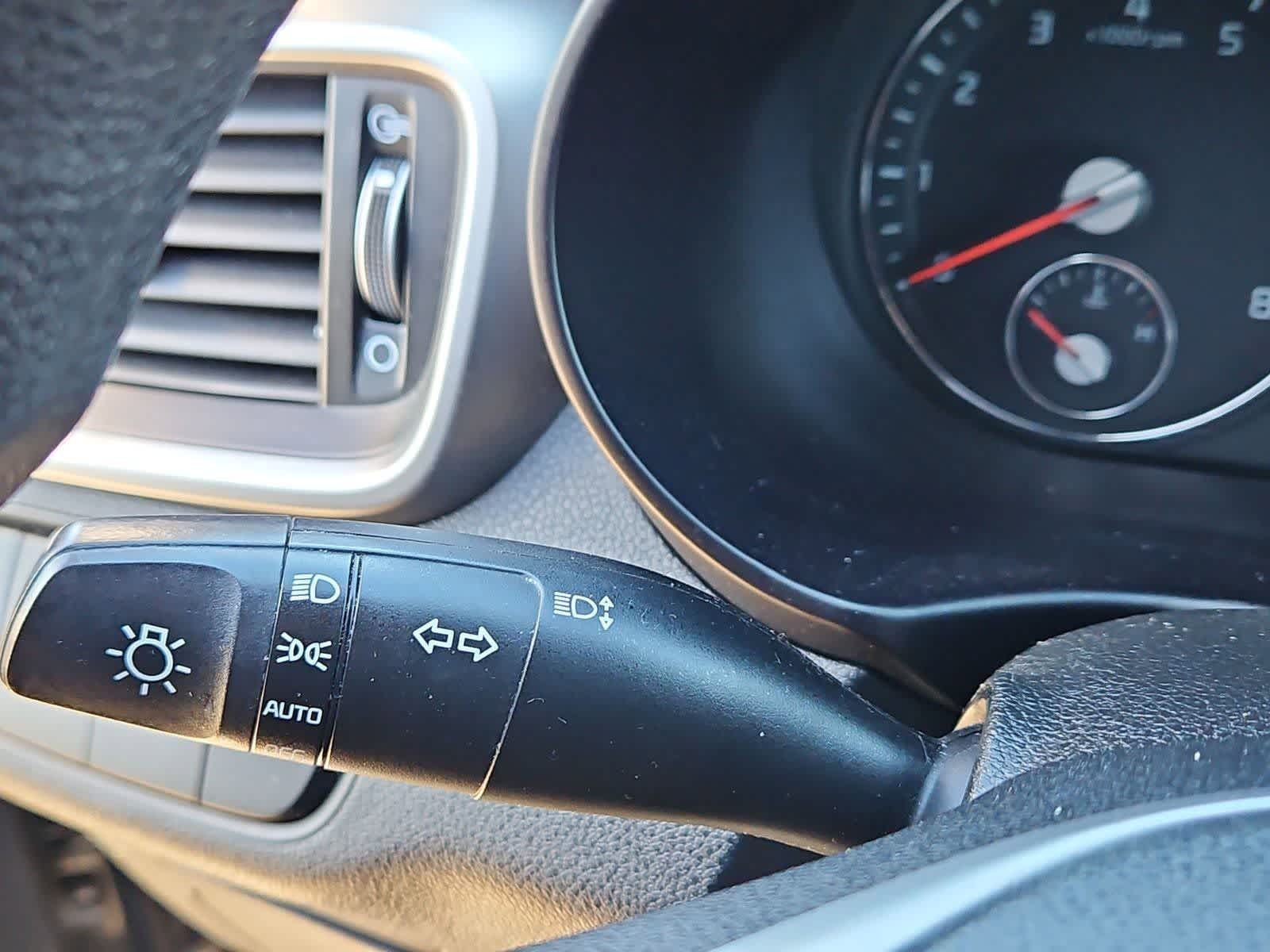 Thumbnail: 2019 Kia Sorento - 23