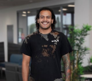 Staff member Adrian Lopez from ID_0cc7f7cc2643