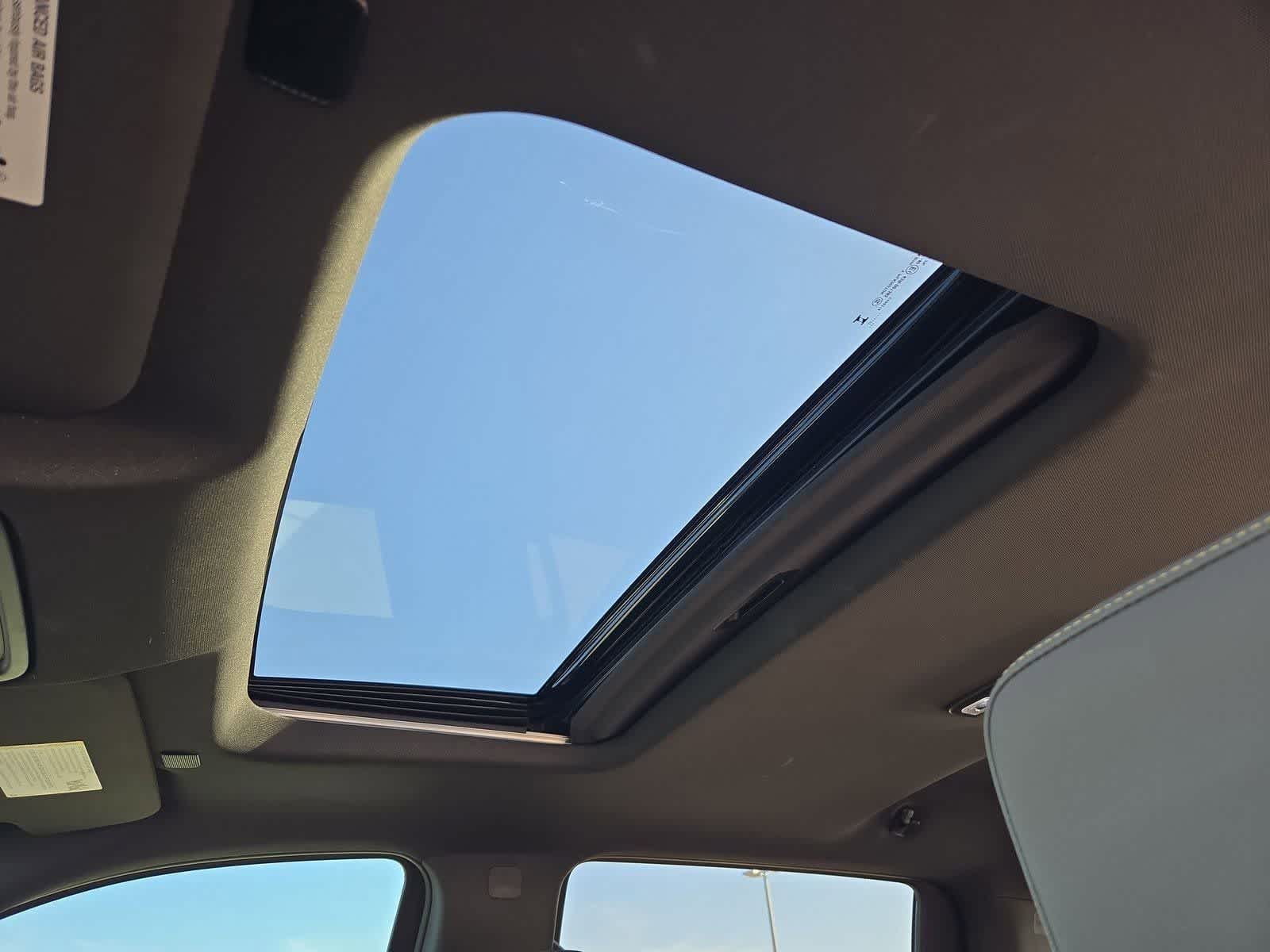 Thumbnail: 2023 Chevrolet Silverado 1500 - 17