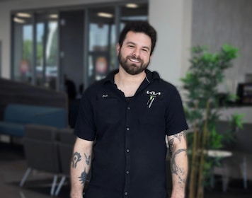 Staff member Zachary Underwood from ID_0cc7f7cc2643