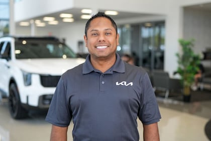 Staff member Mario Wilson Aguirre from ID_0cc7f7cc2643