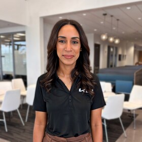 Staff member Hana Mohammed from ID_fd11a630bc75
