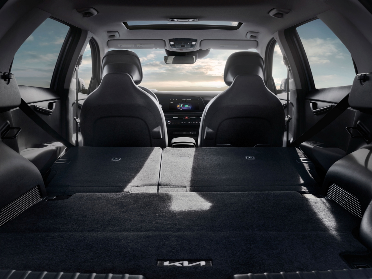2023 Kia Niro Interior with advanced tech