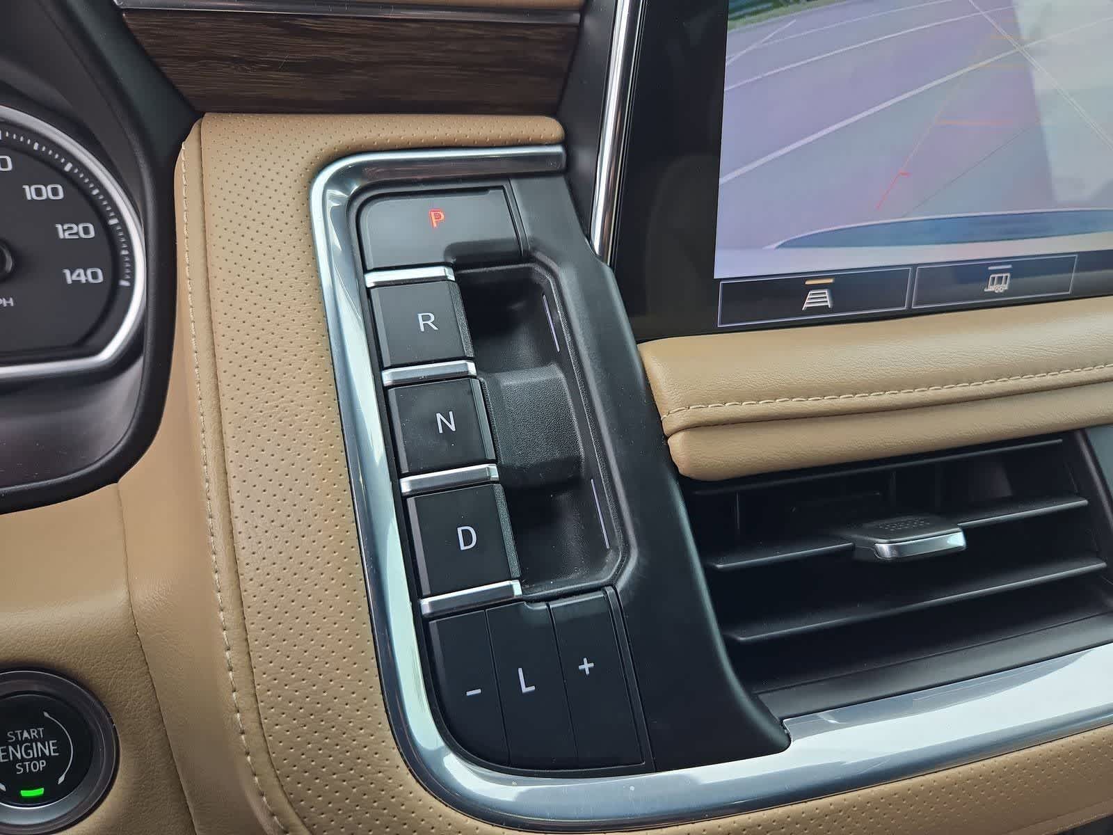 Thumbnail: 2021 Chevrolet Tahoe - 30