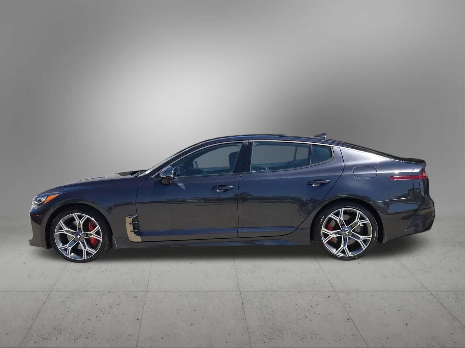 Thumbnail: 2019 Kia Stinger - 3