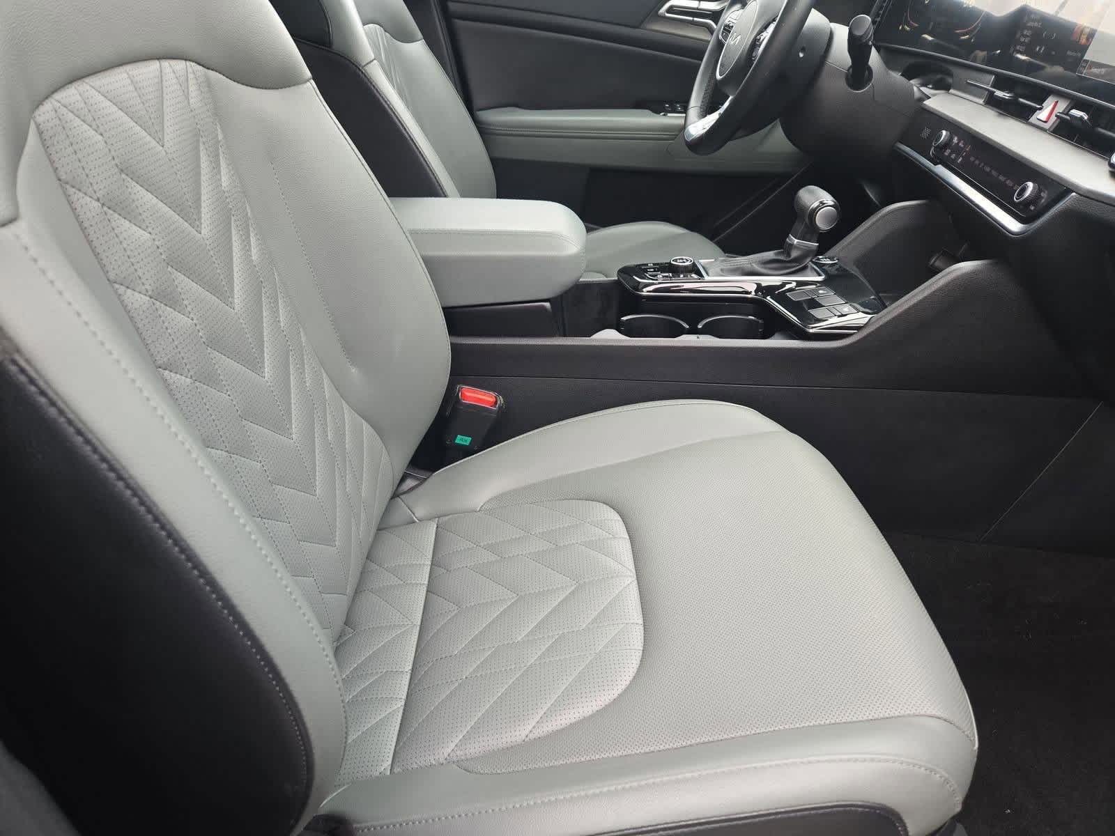 Thumbnail: 2023 Kia Sportage - 22