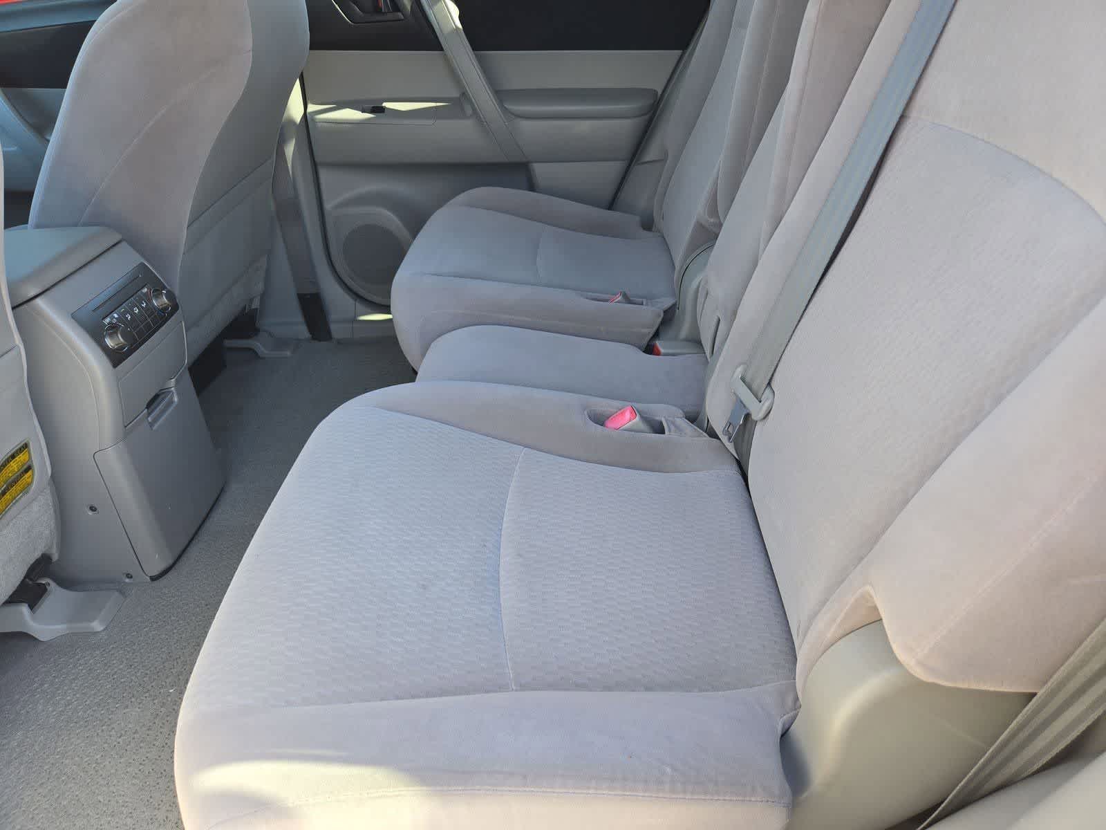 Thumbnail: 2009 Toyota Highlander - 18