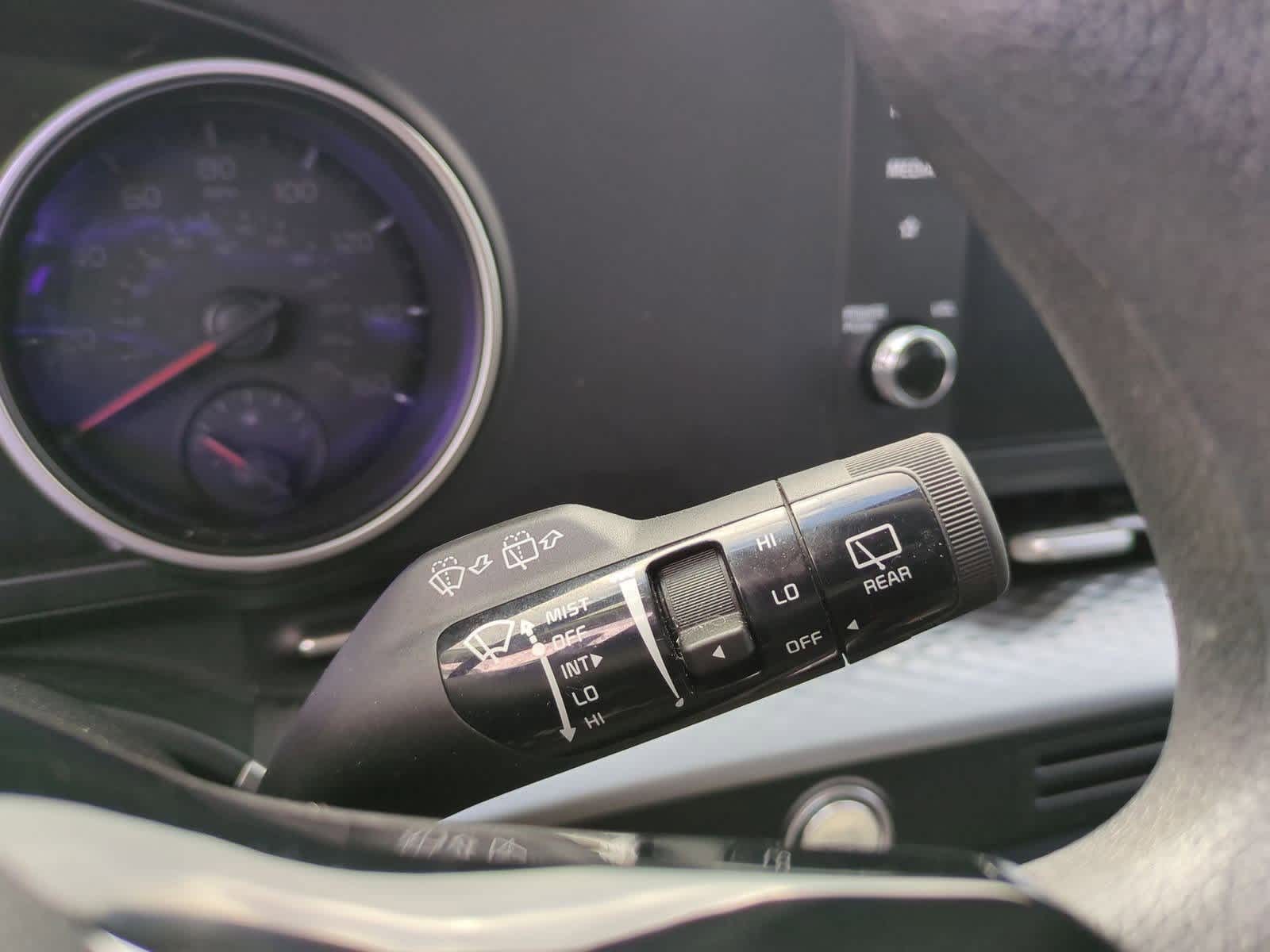 Thumbnail: 2024 Kia Carnival - 24