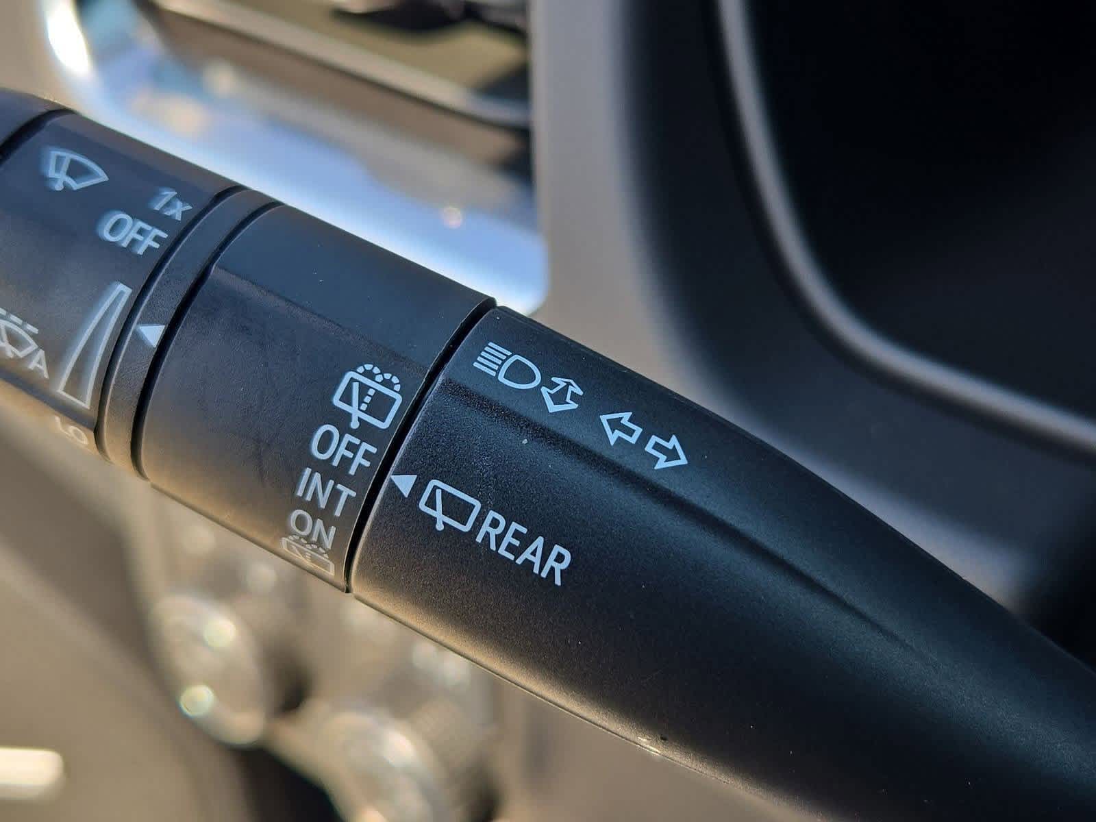 Thumbnail: 2023 Chevrolet Tahoe - 26