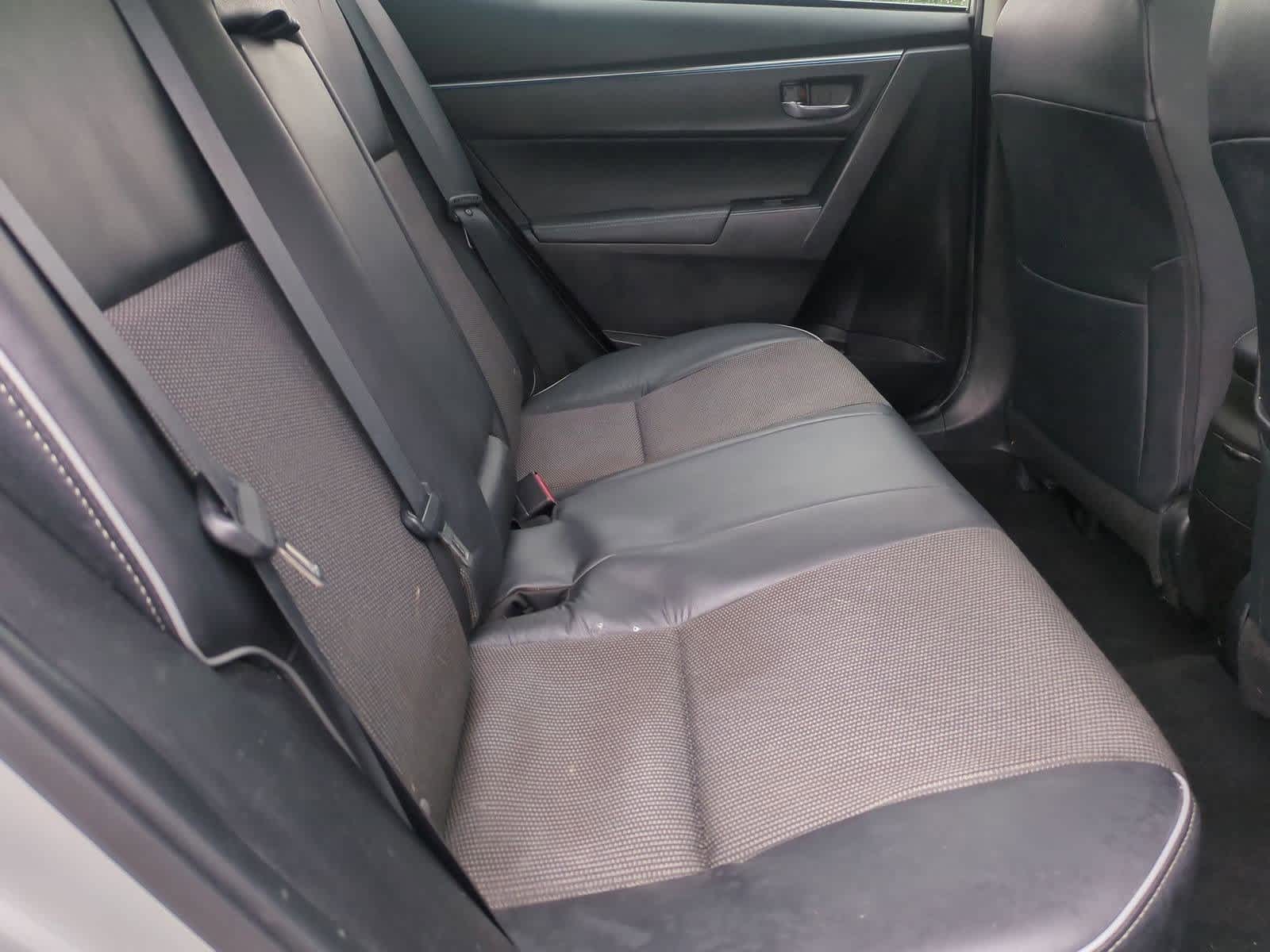 Thumbnail: 2015 Toyota Corolla - 21
