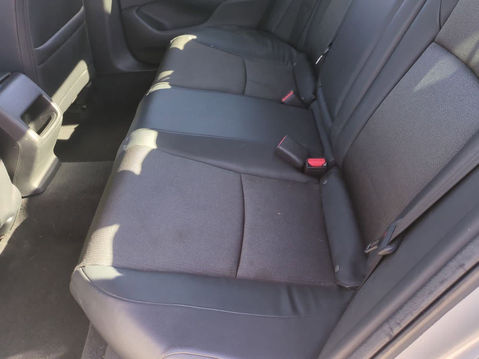 Thumbnail: 2018 Honda Accord - 18