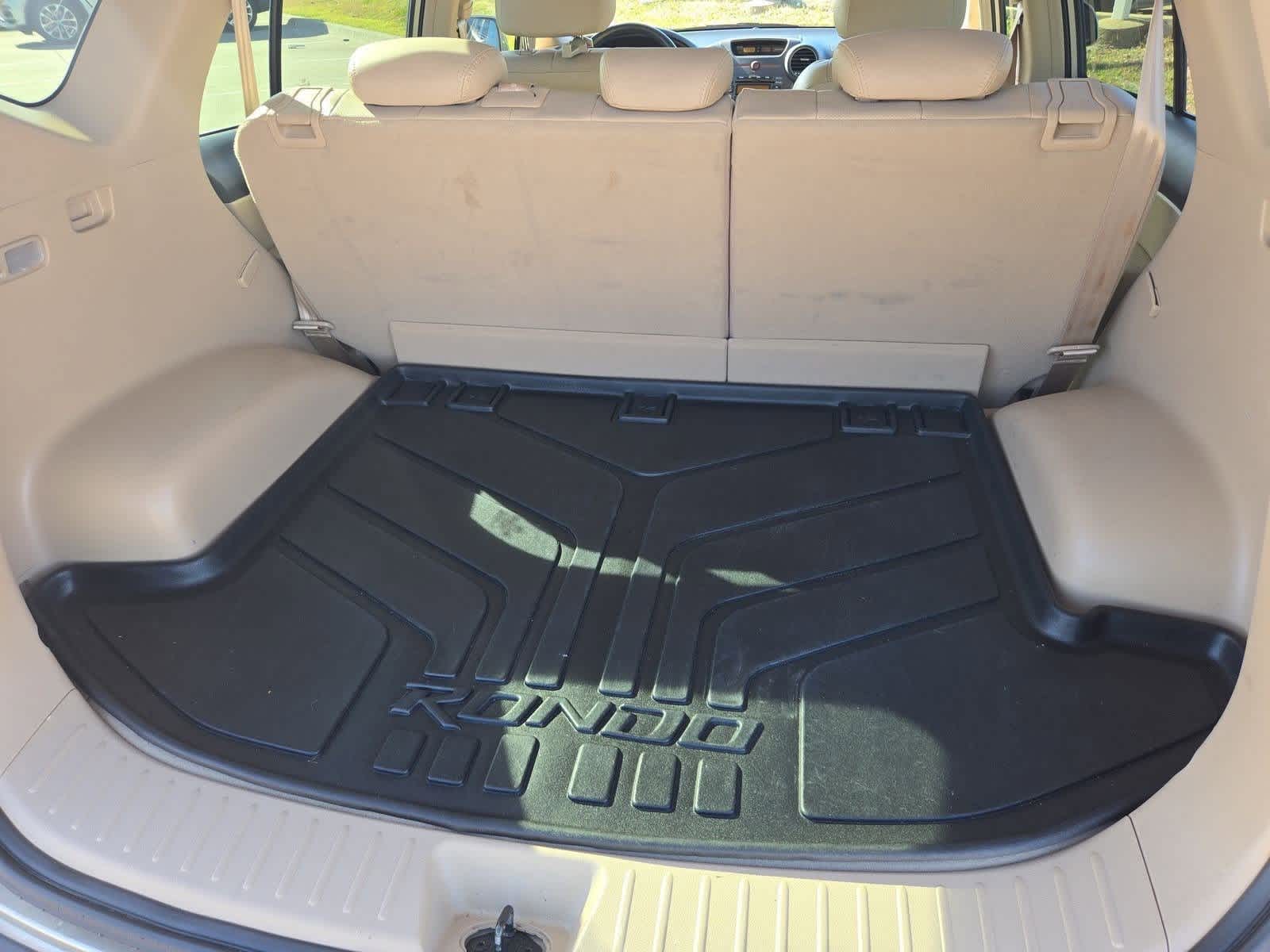 Thumbnail: 2007 Kia Rondo - 33