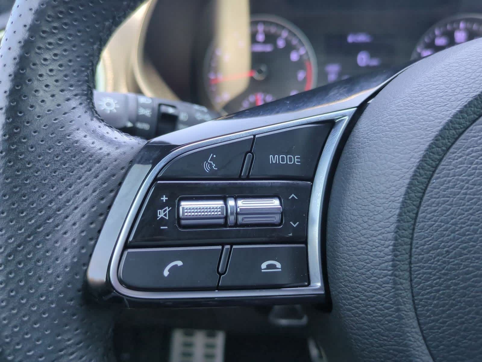 Thumbnail: 2020 Kia Forte - 25