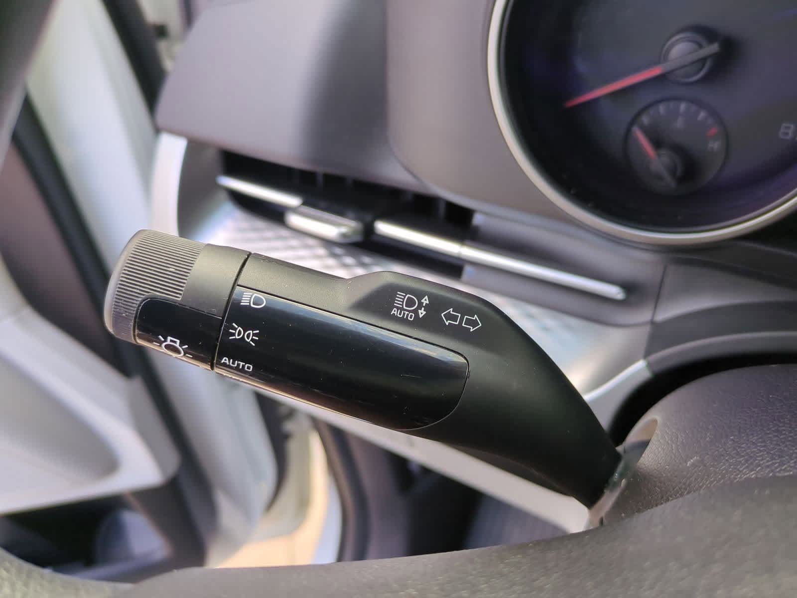 Thumbnail: 2024 Kia Carnival - 25