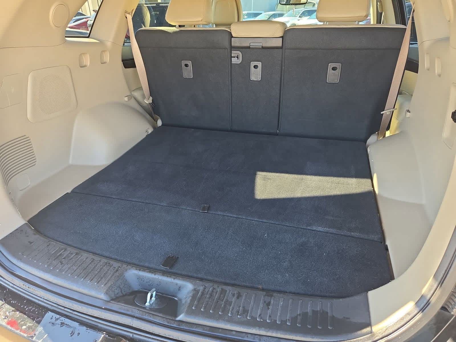 Thumbnail: 2015 Kia Sorento - 35