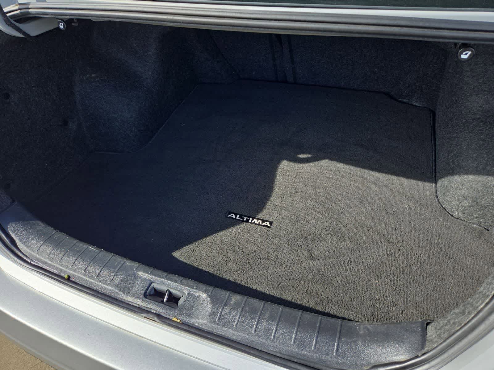 Thumbnail: 2019 Nissan Altima - 30