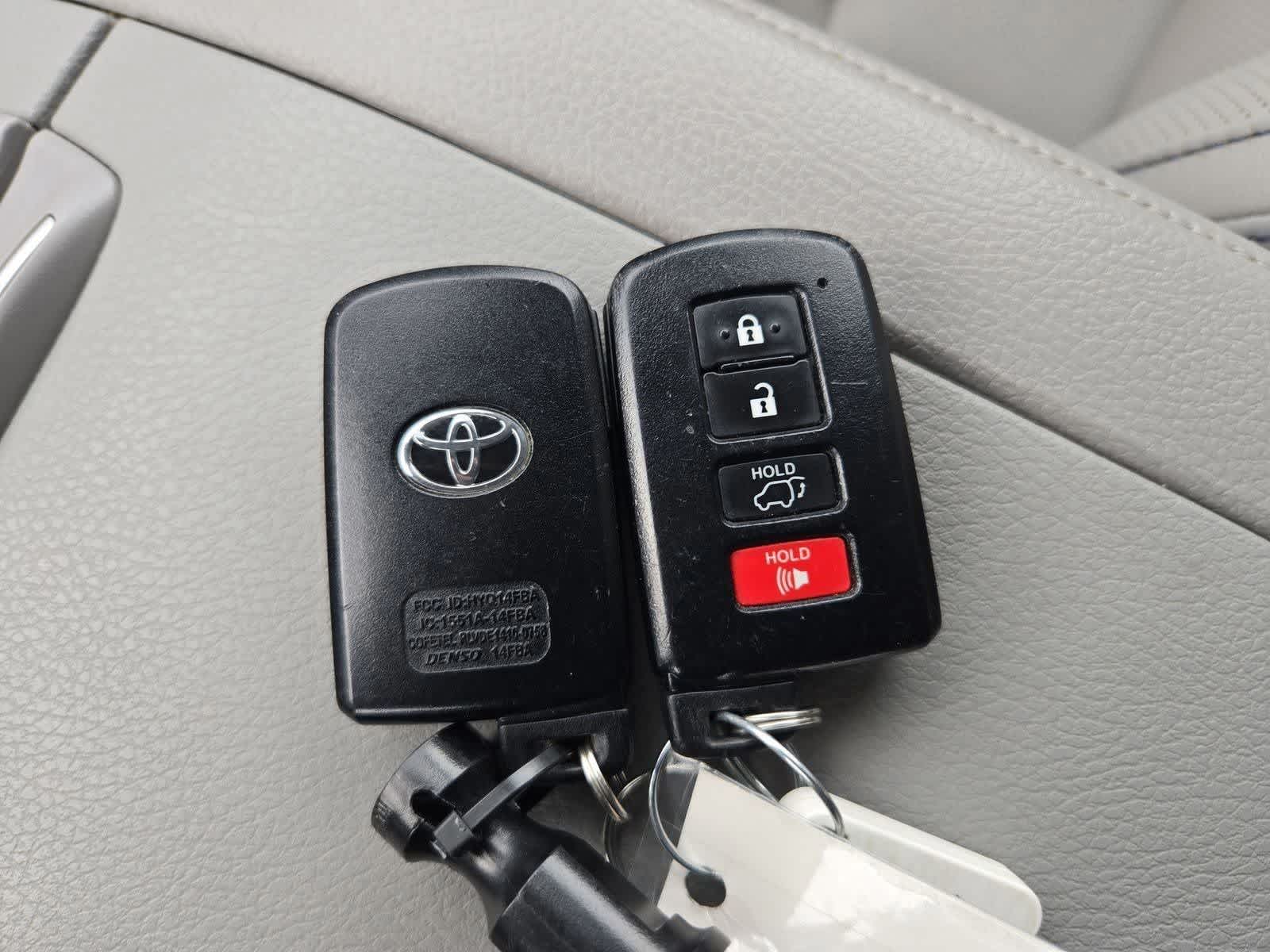 Thumbnail: 2019 Toyota Highlander - 37